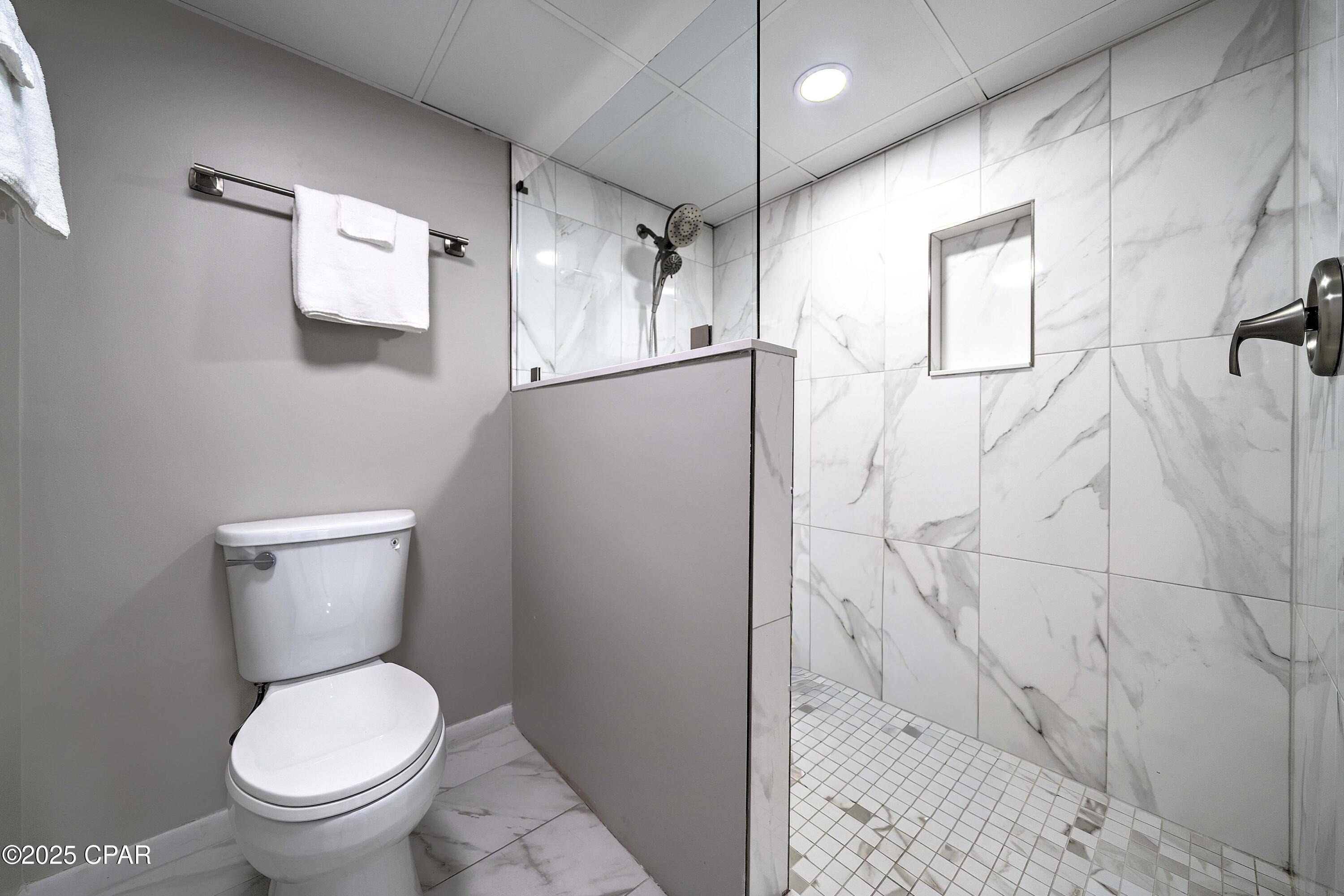 Long Beach Towers IV - Residential