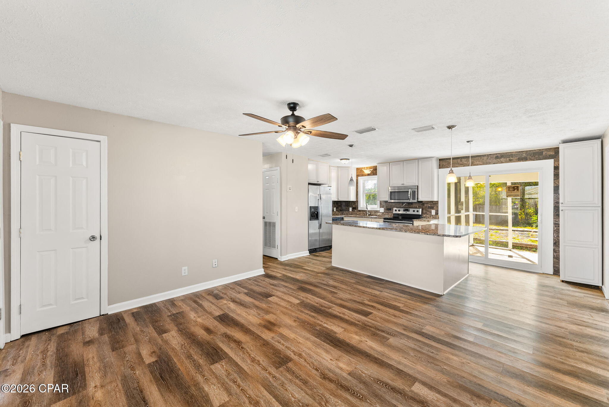 [No Recorded Subdiv] - Residential Lease