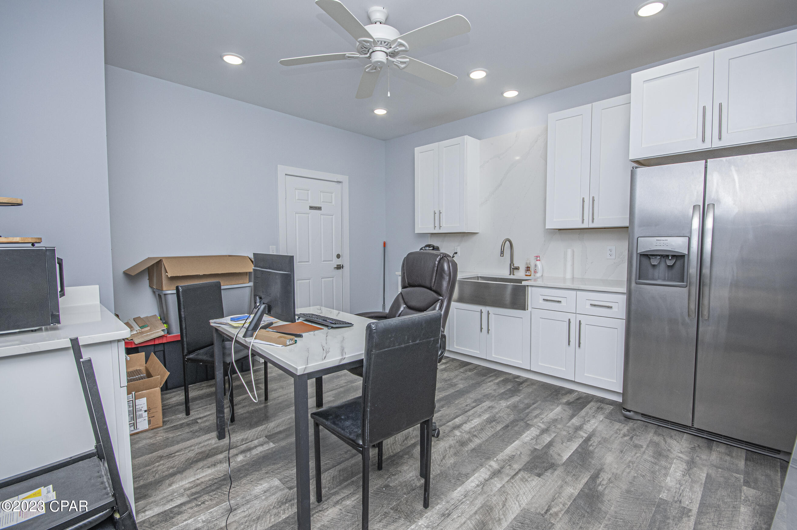 [No Recorded Subdiv] - Commercial Sale