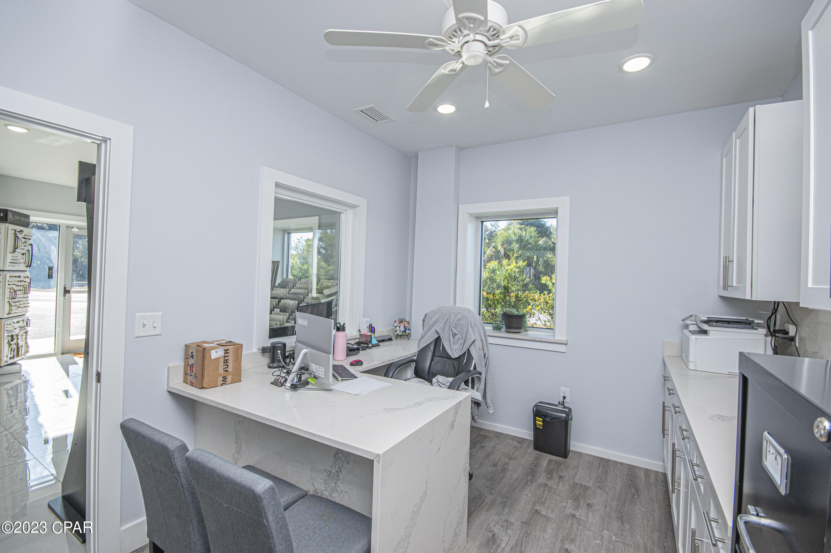 [No Recorded Subdiv] - Commercial Sale