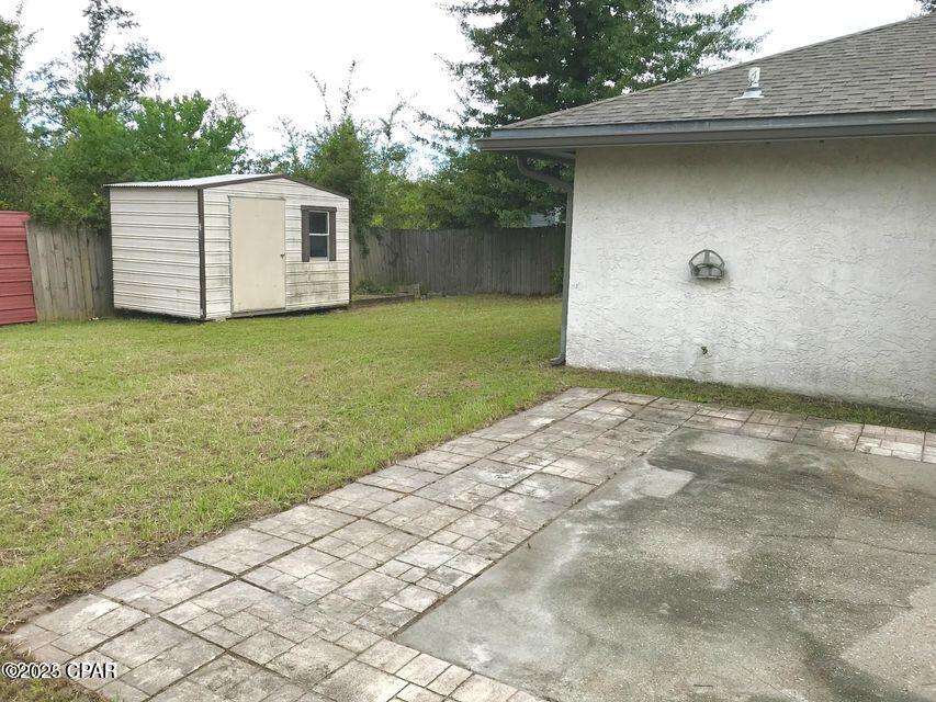 Brook Haven Sub. - Residential Lease