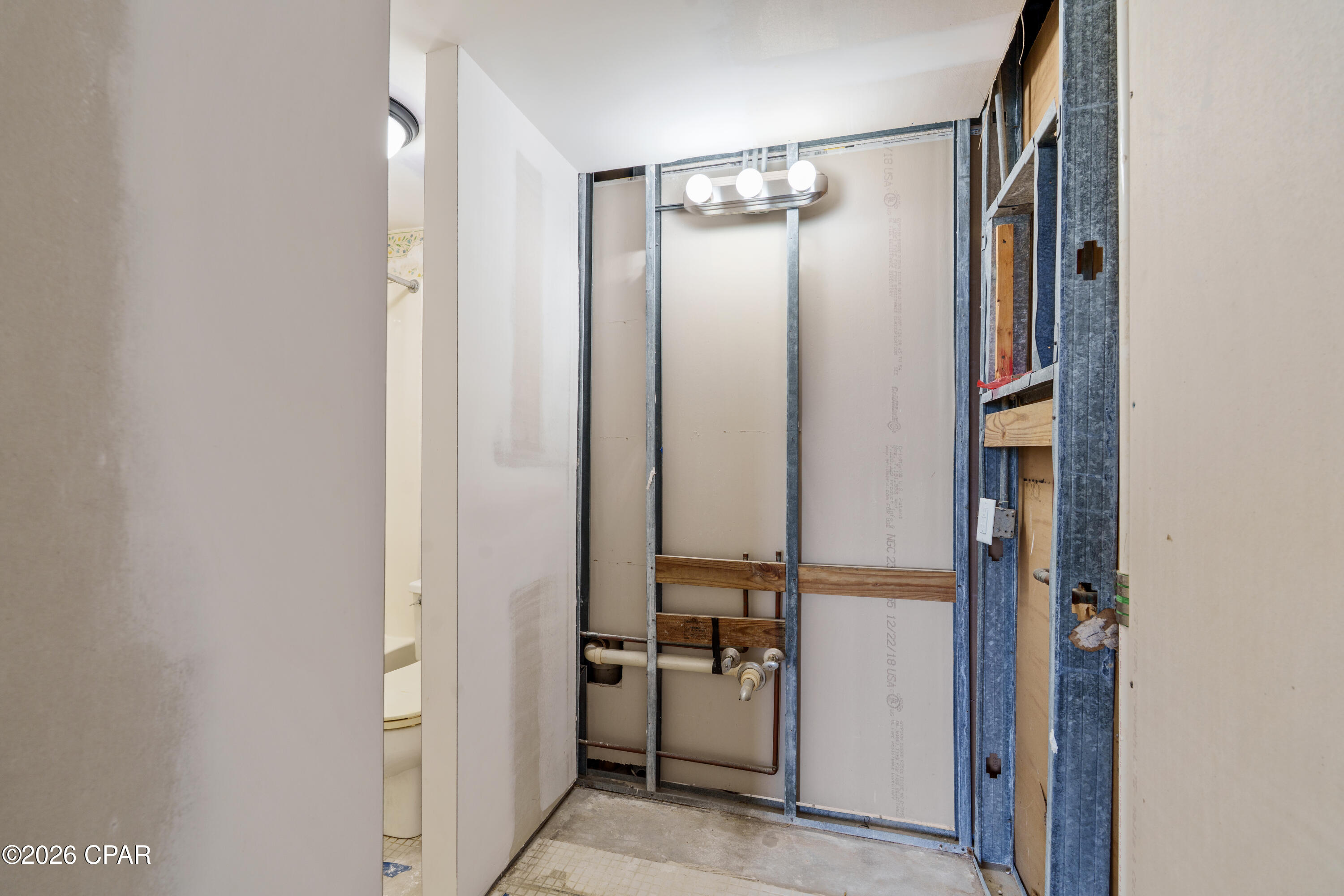 Mariner East Condo - Residential