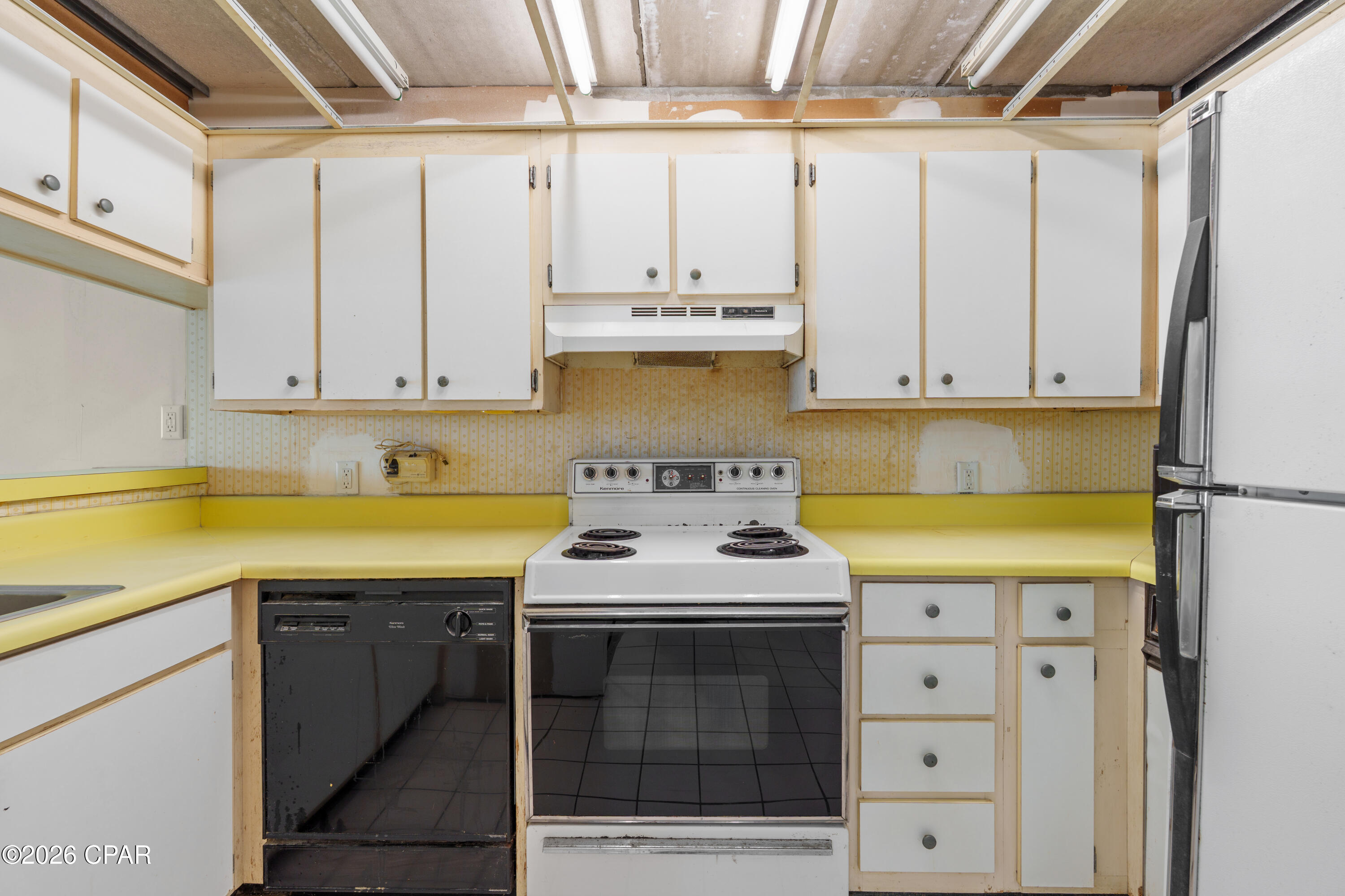 Mariner East Condo - Residential