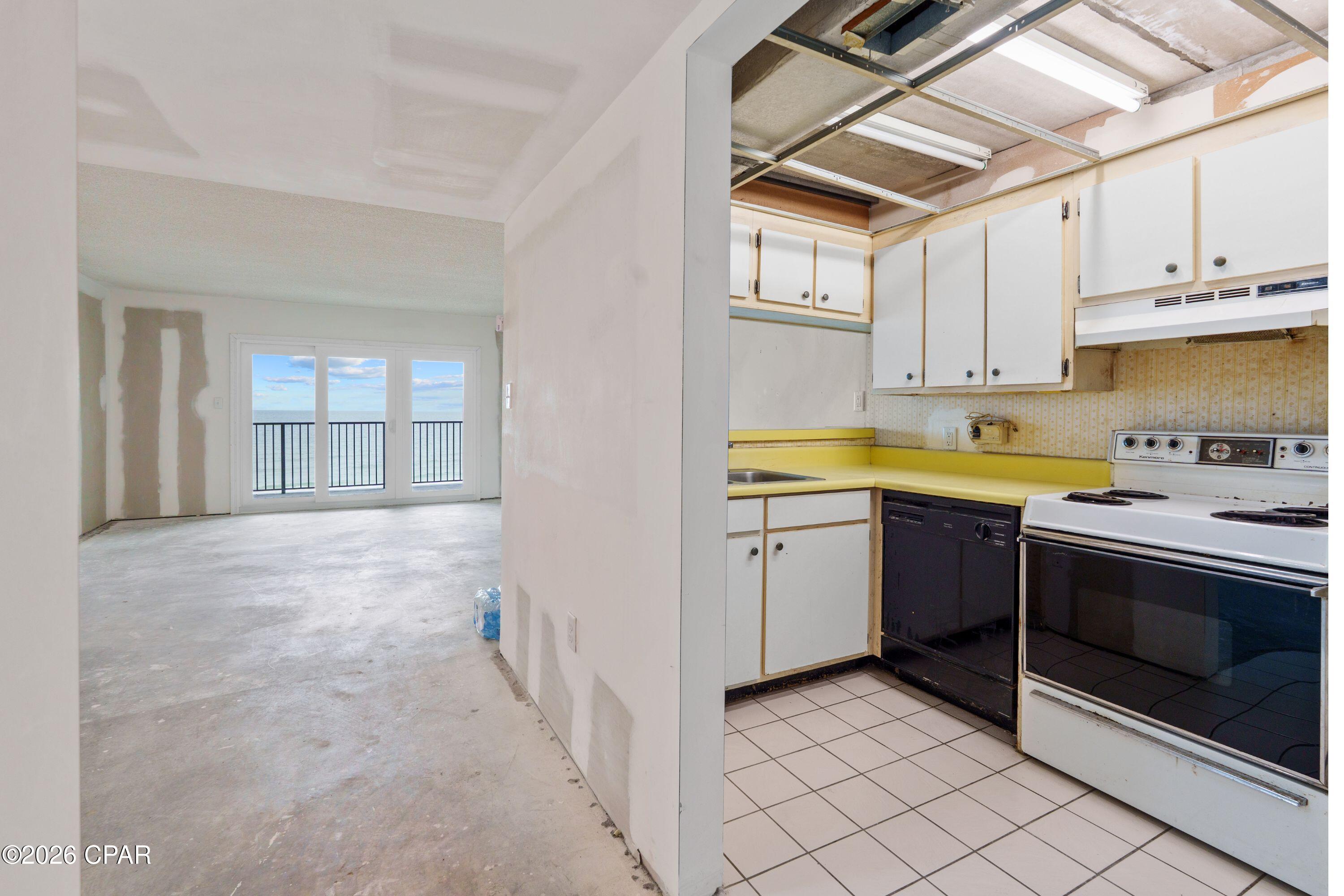 Mariner East Condo - Residential