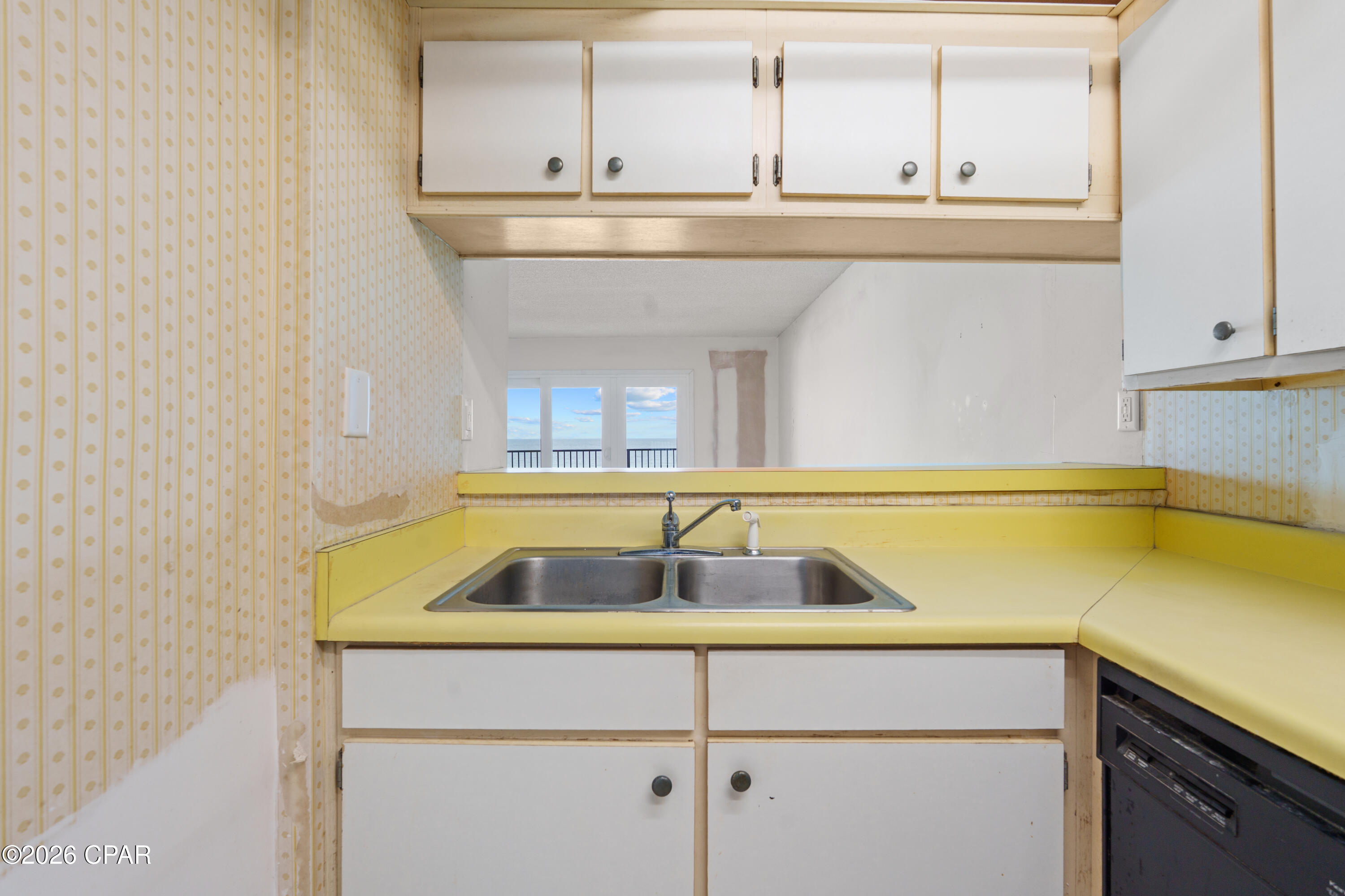 Mariner East Condo - Residential