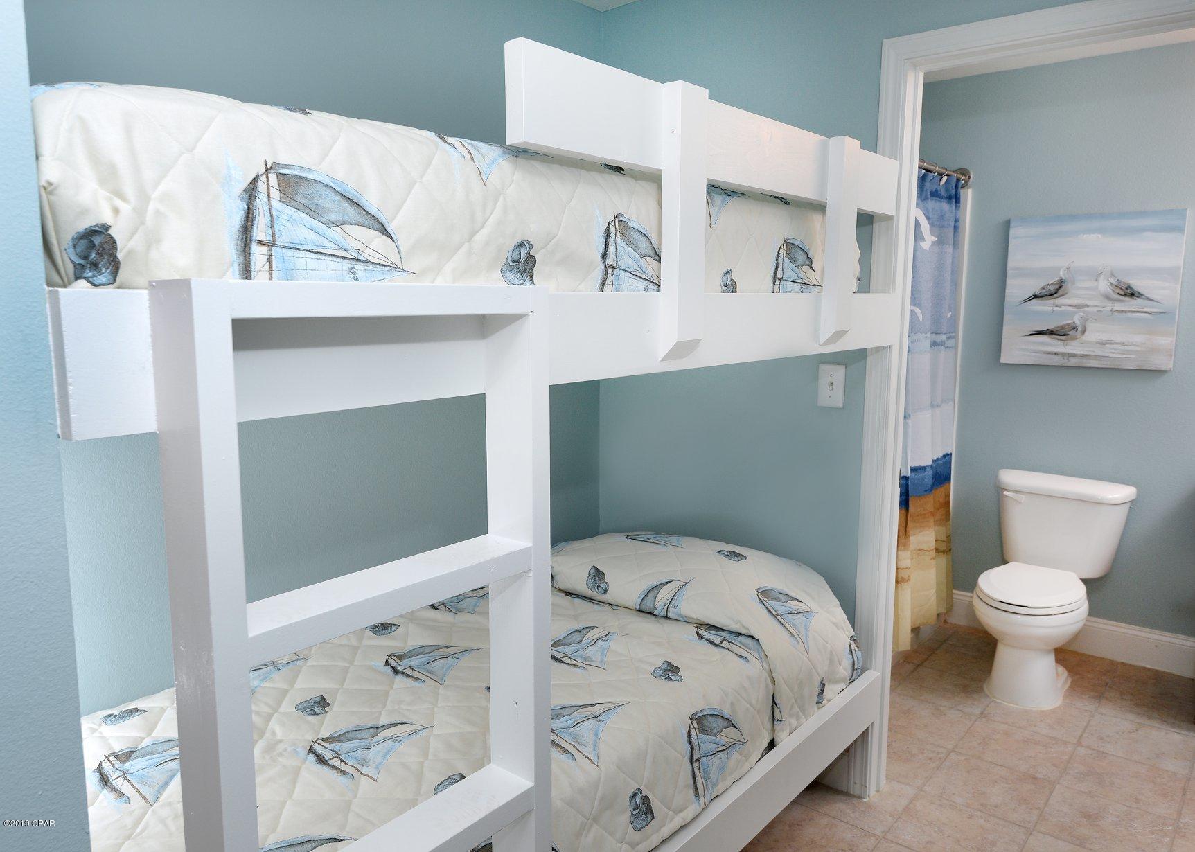 Laketown Wharf - Residential