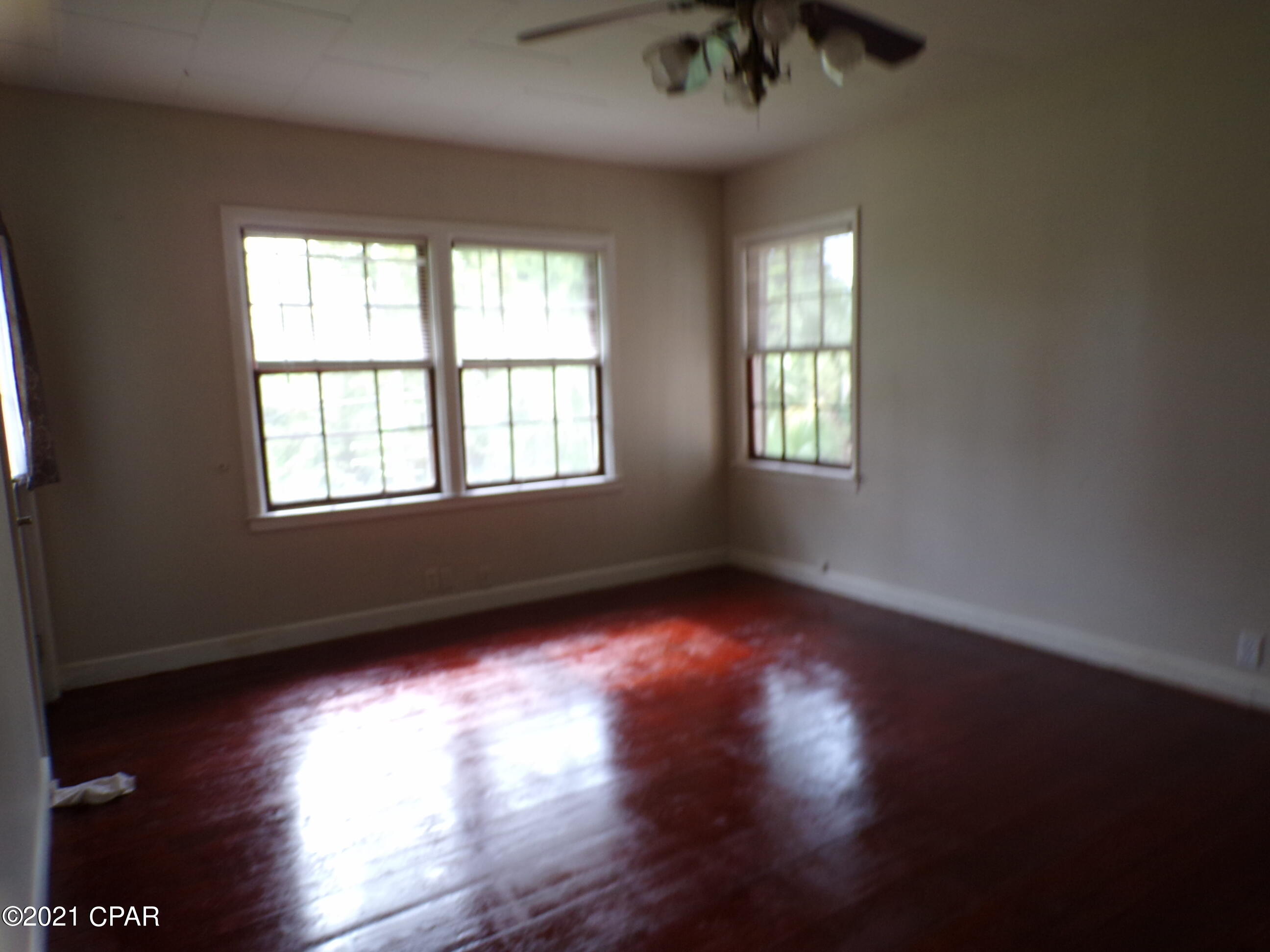 [No Recorded Subdiv] - Residential Lease