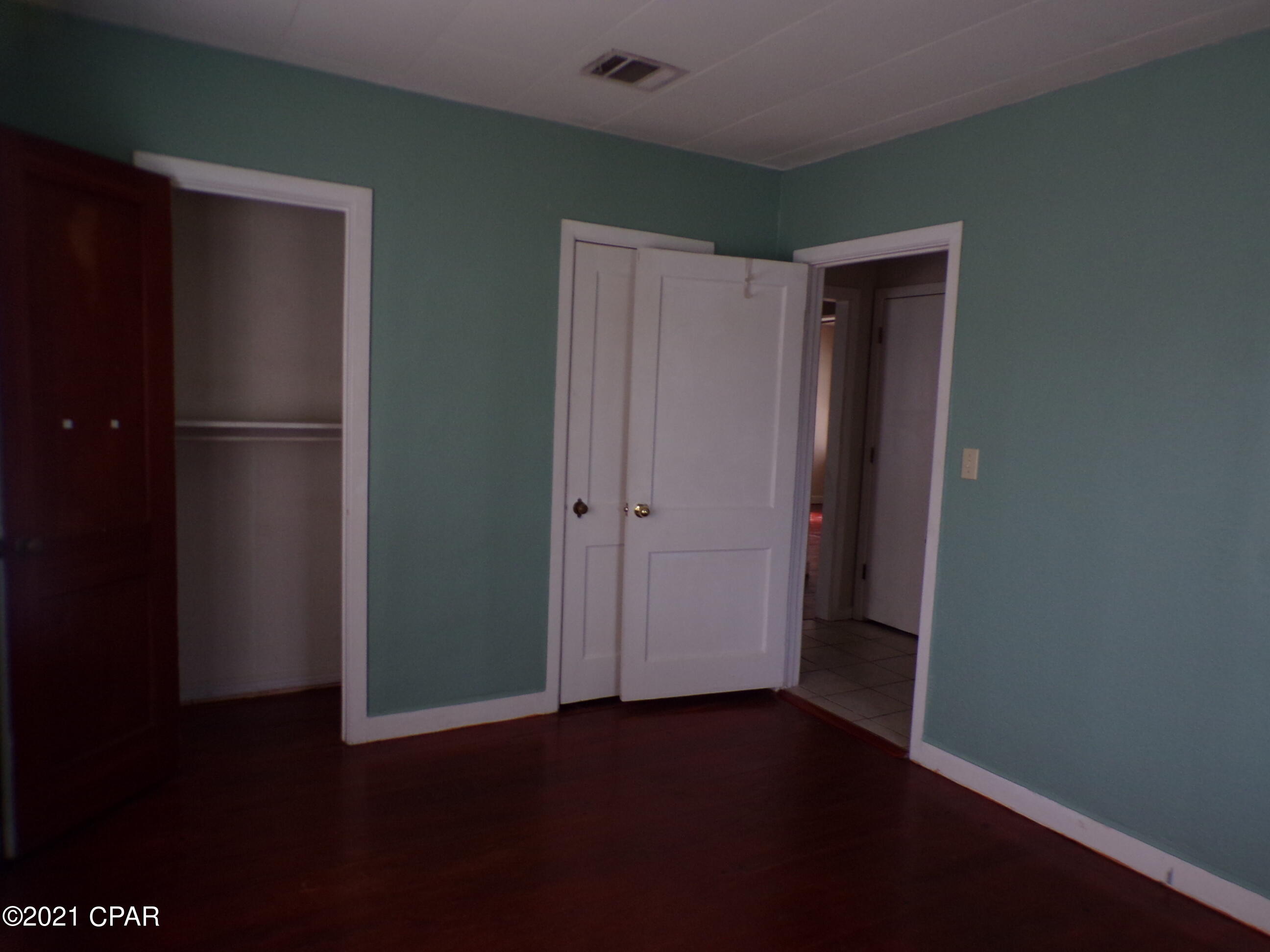 [No Recorded Subdiv] - Residential Lease