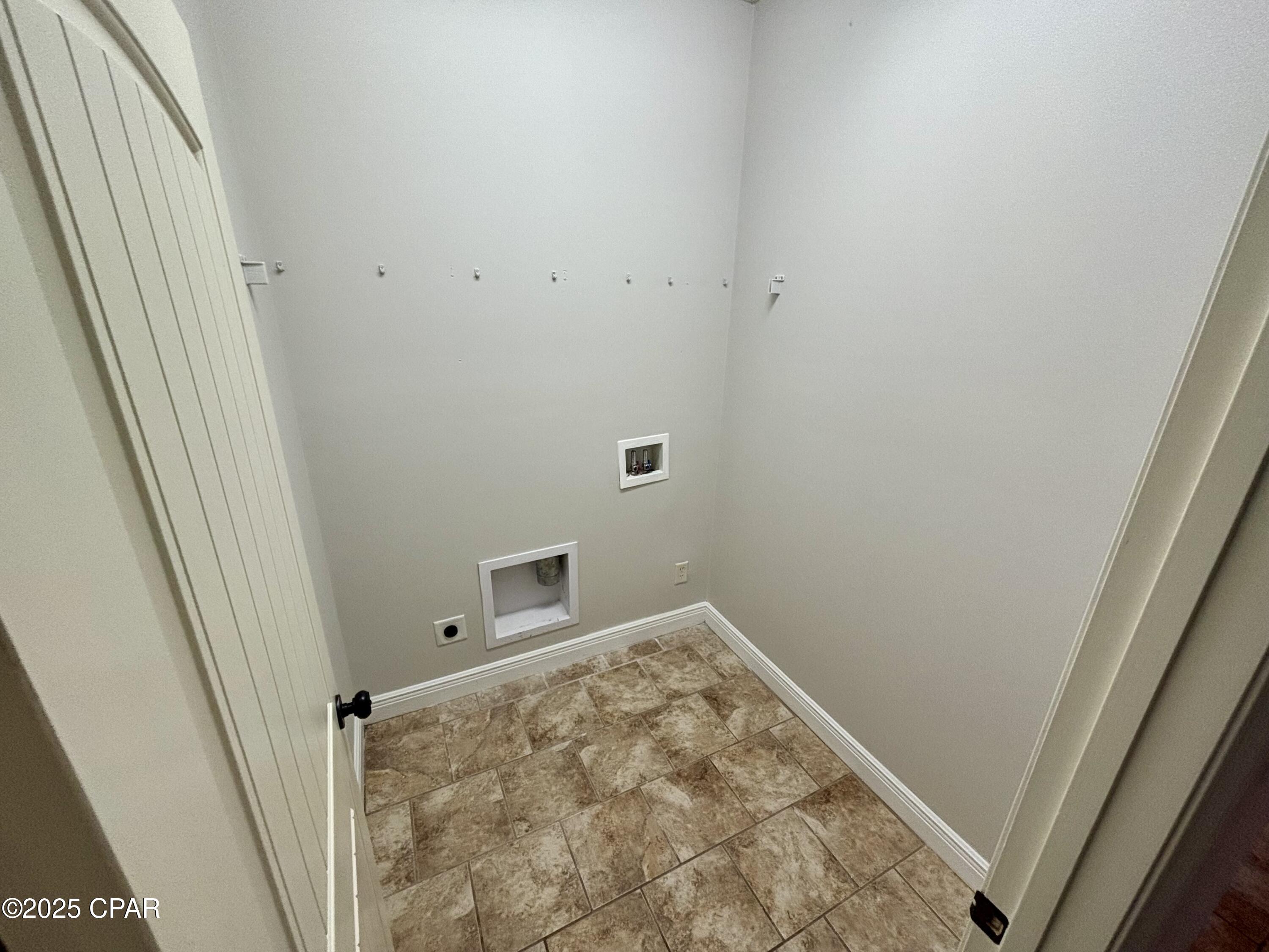 Gardenia Beach - Residential Lease