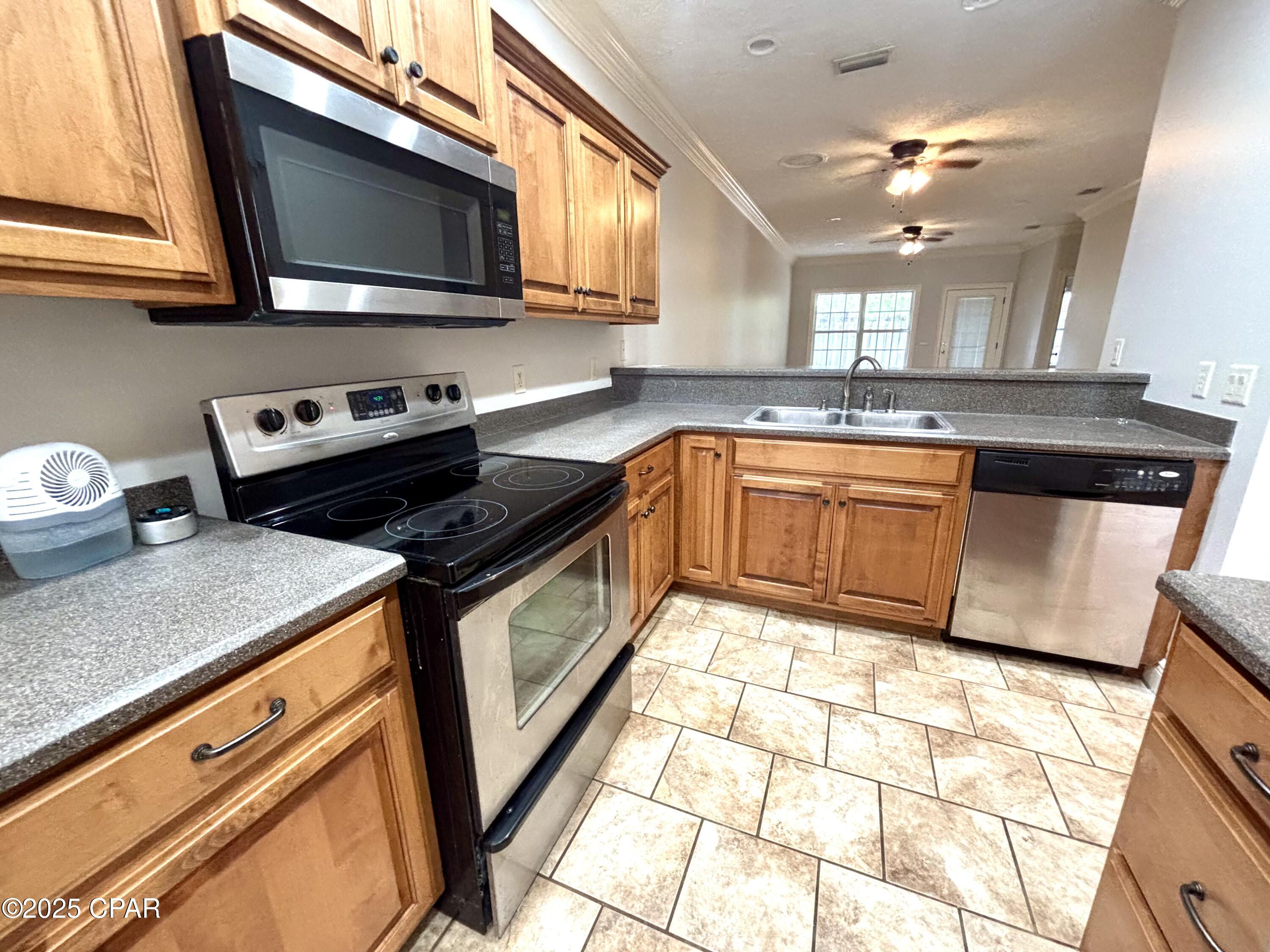 Gardenia Beach - Residential Lease