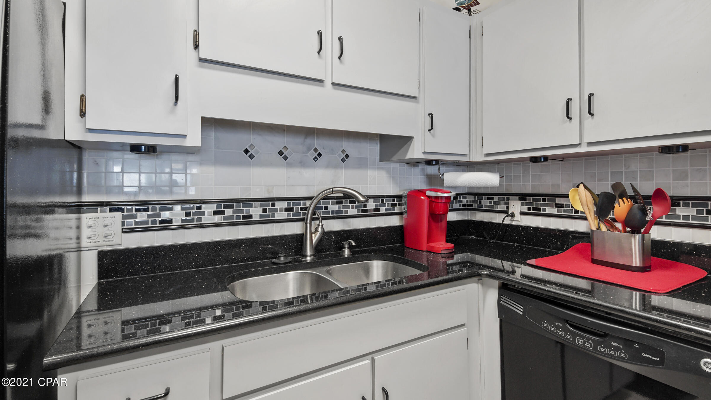 Sunbay Townhouses - Residential