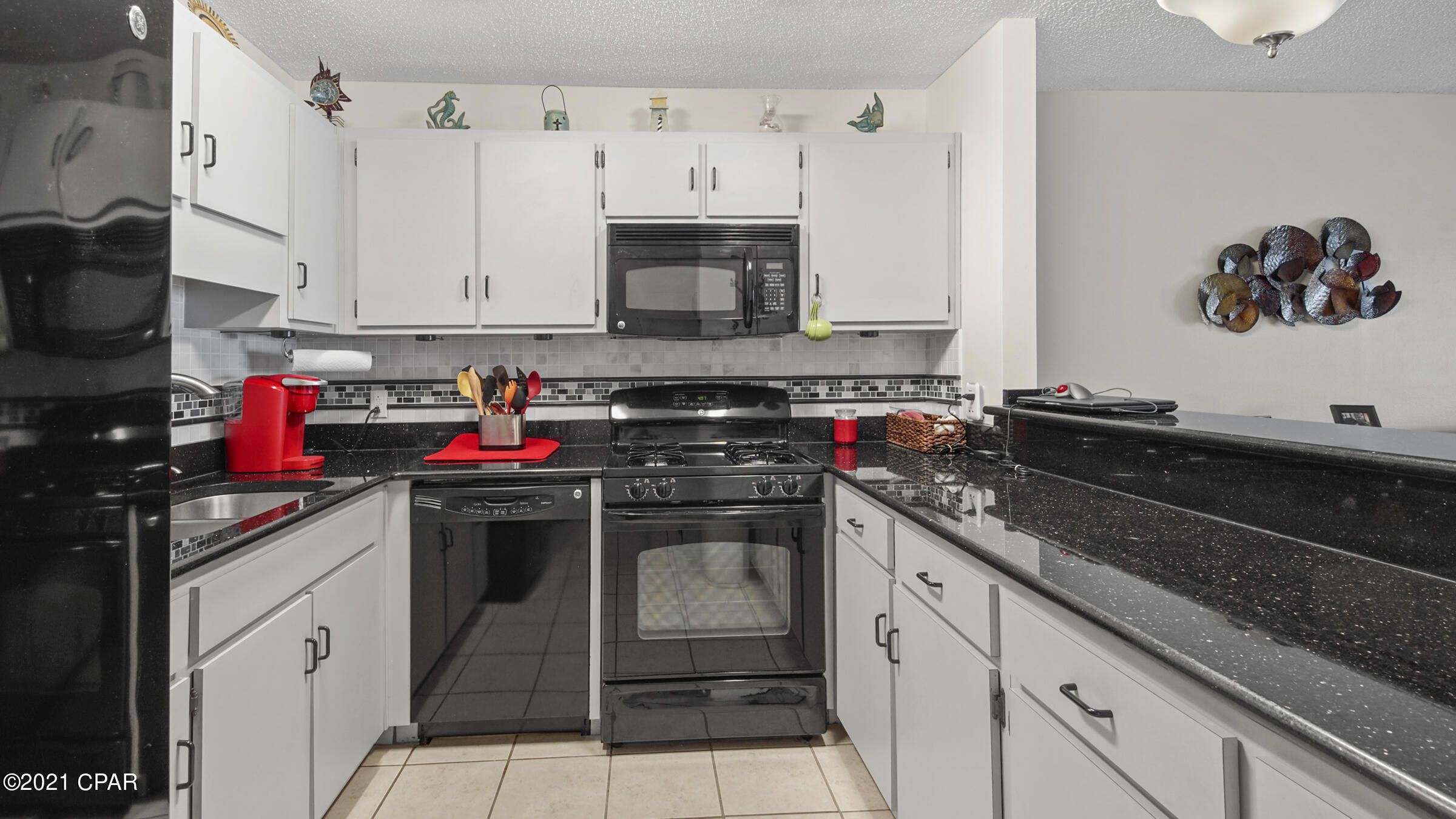 Sunbay Townhouses - Residential