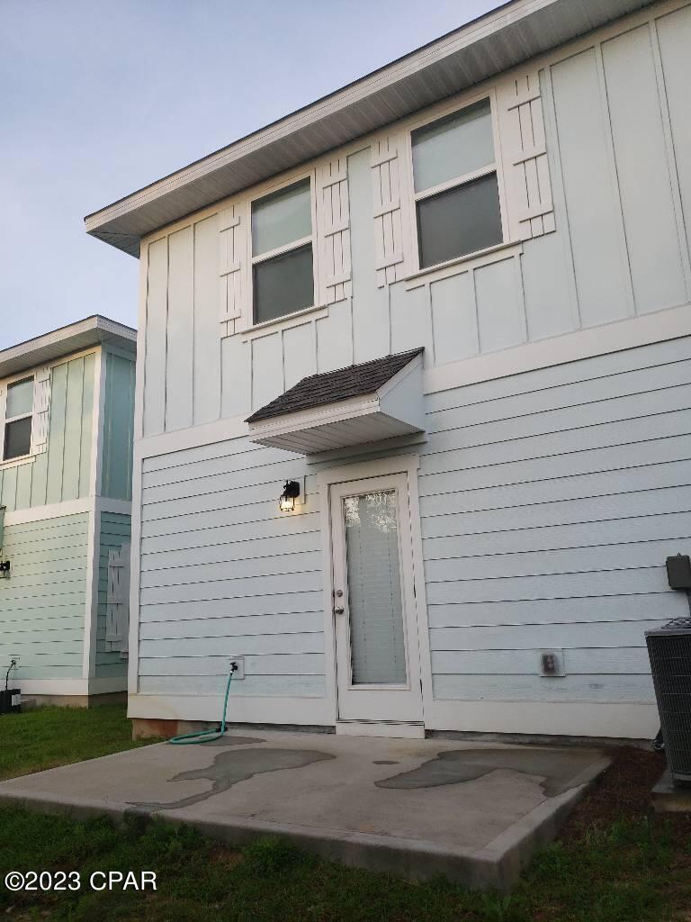 Hathaway Townhomes - Residential Lease