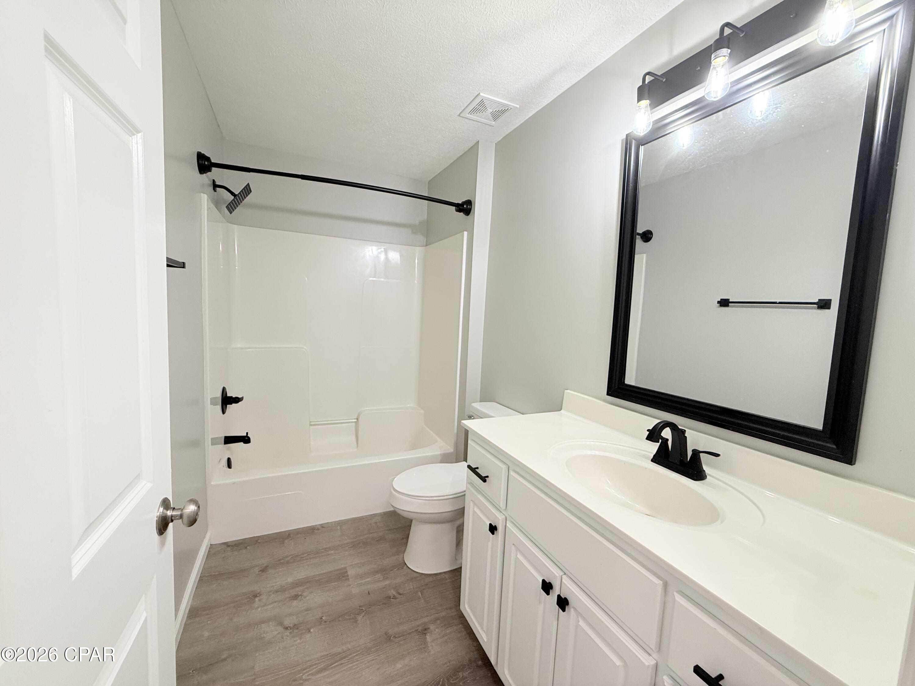 [No Recorded Subdiv] - Residential Lease