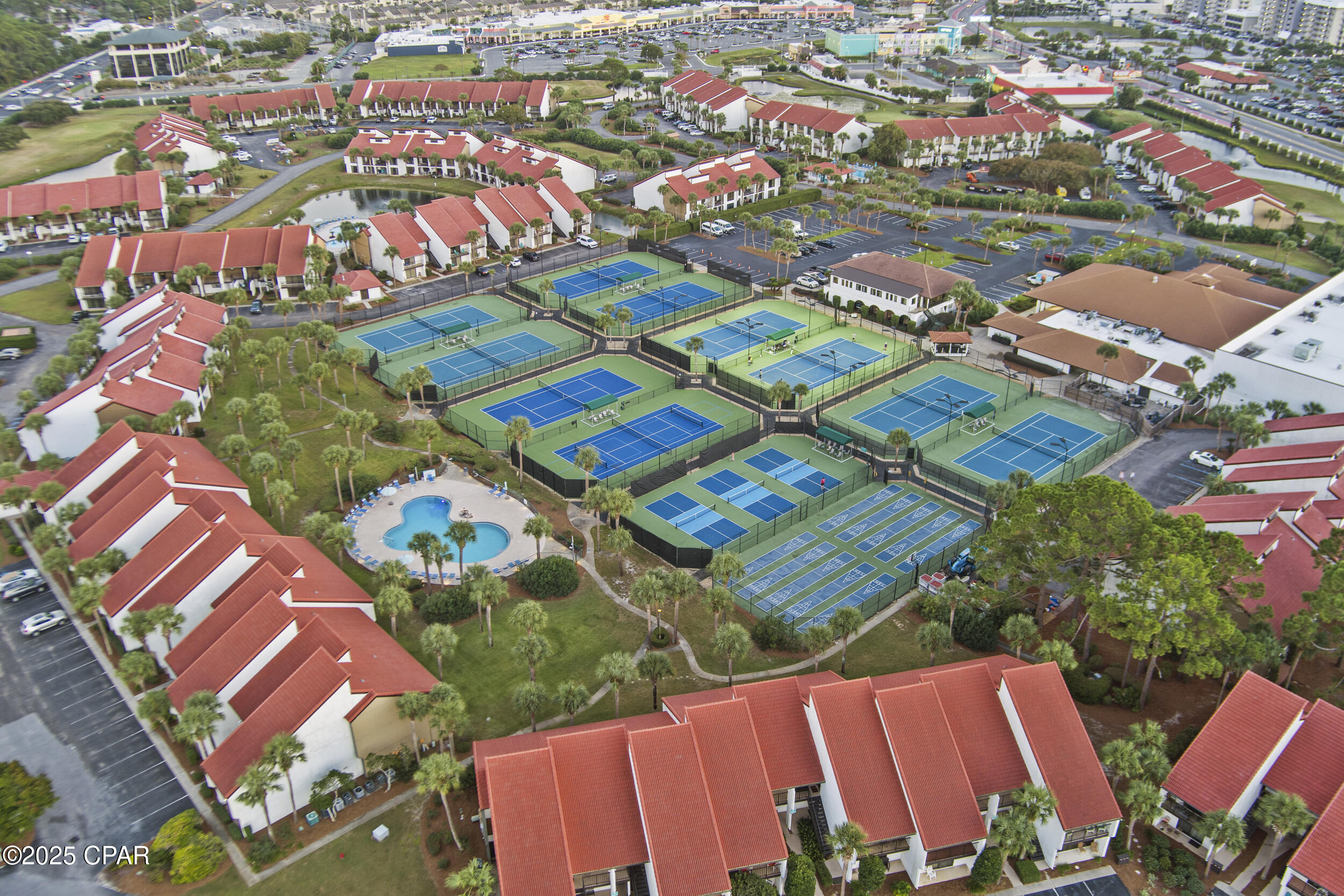 Edgewater Golf Villas 5 B - Residential