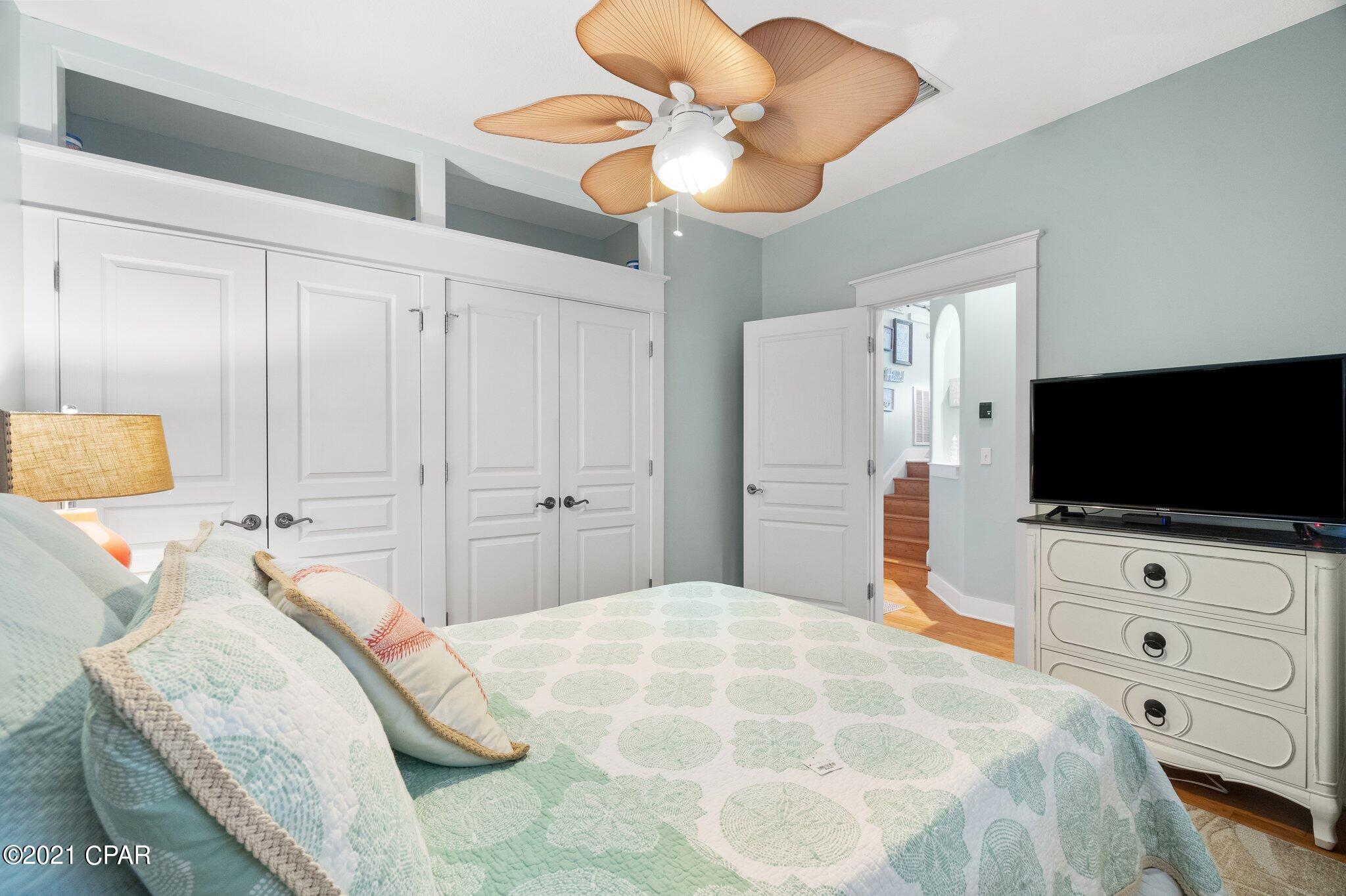 Gulf Lagoon Beach - Residential