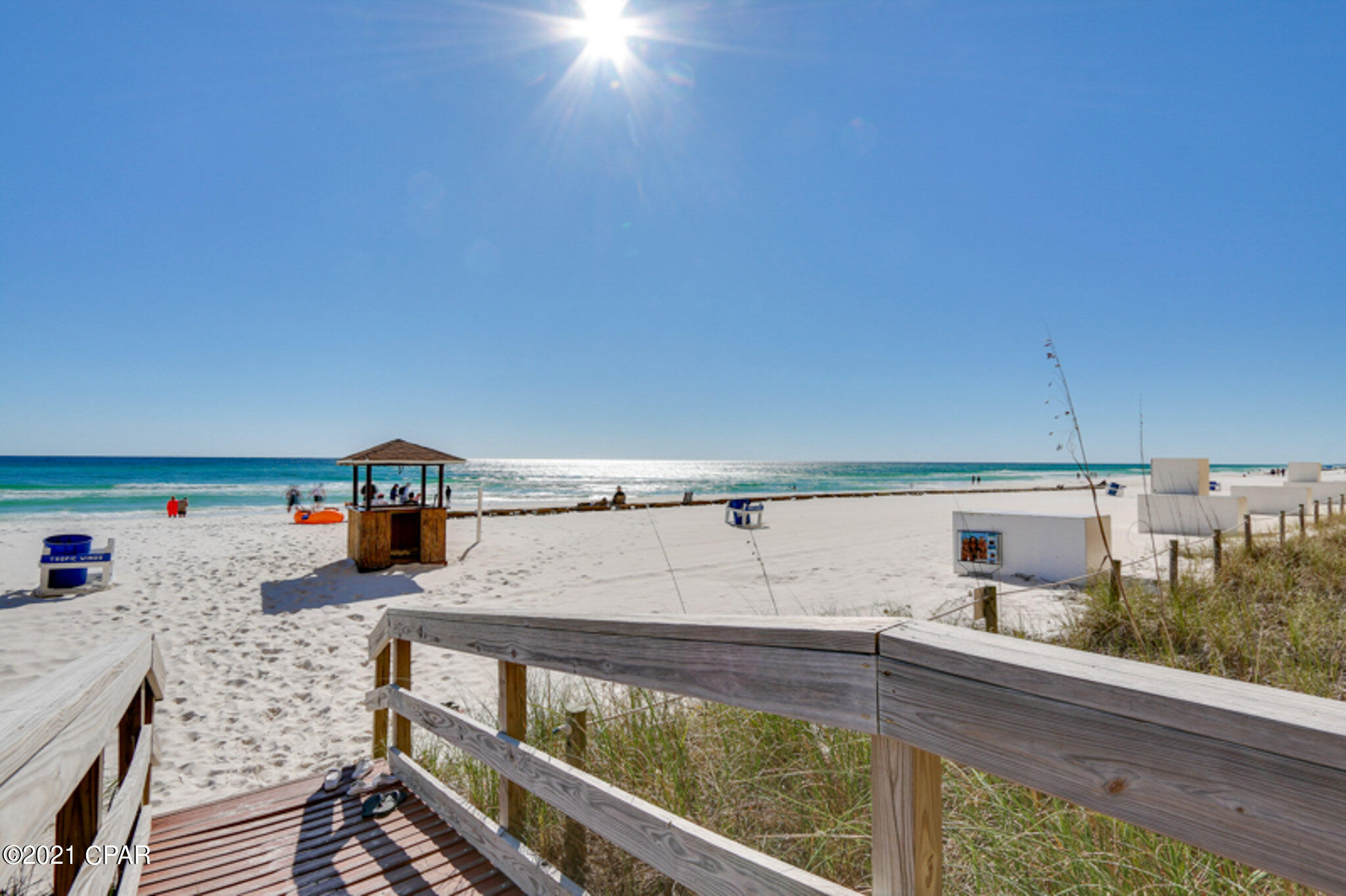 Tropic Winds - Residential