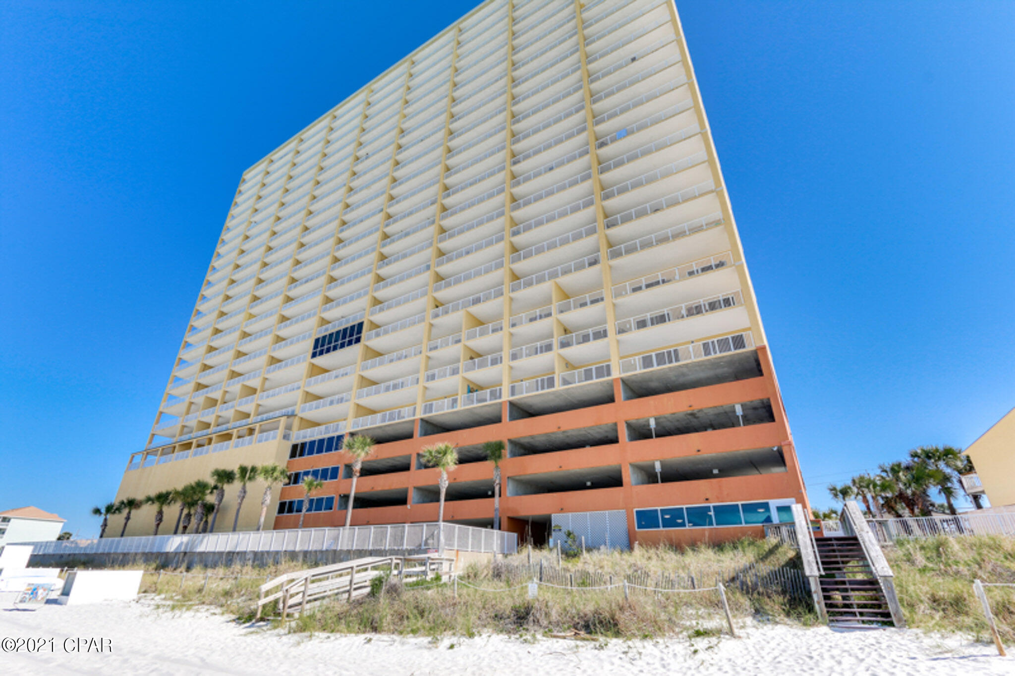 Tropic Winds - Residential