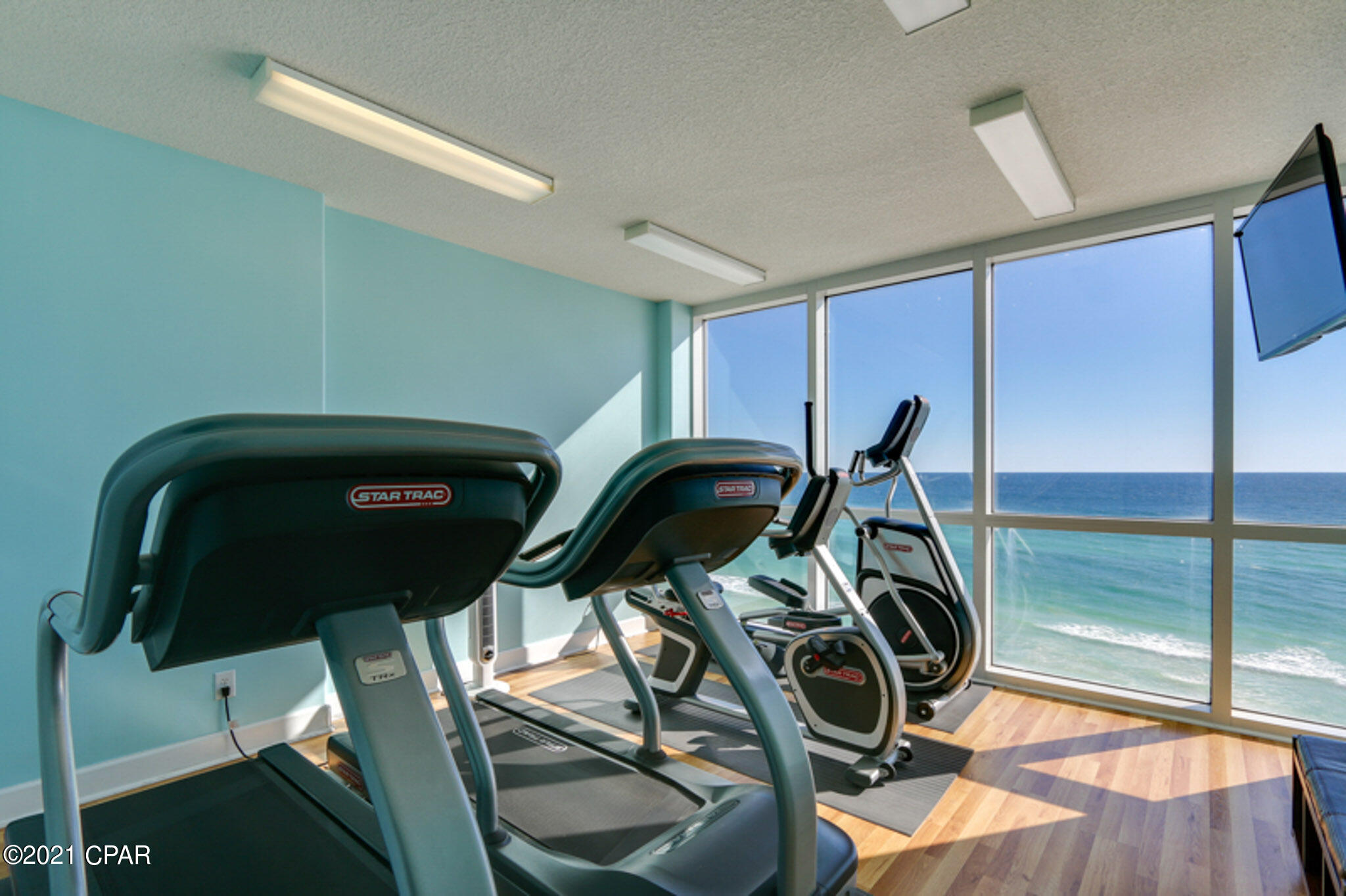 Tropic Winds - Residential