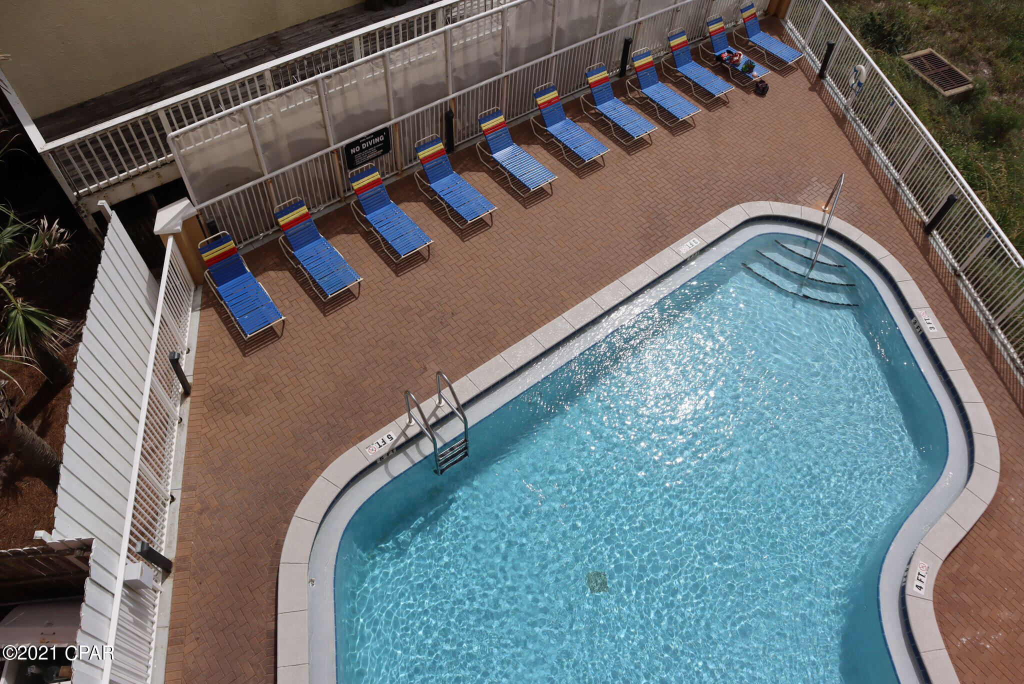 Tropic Winds - Residential