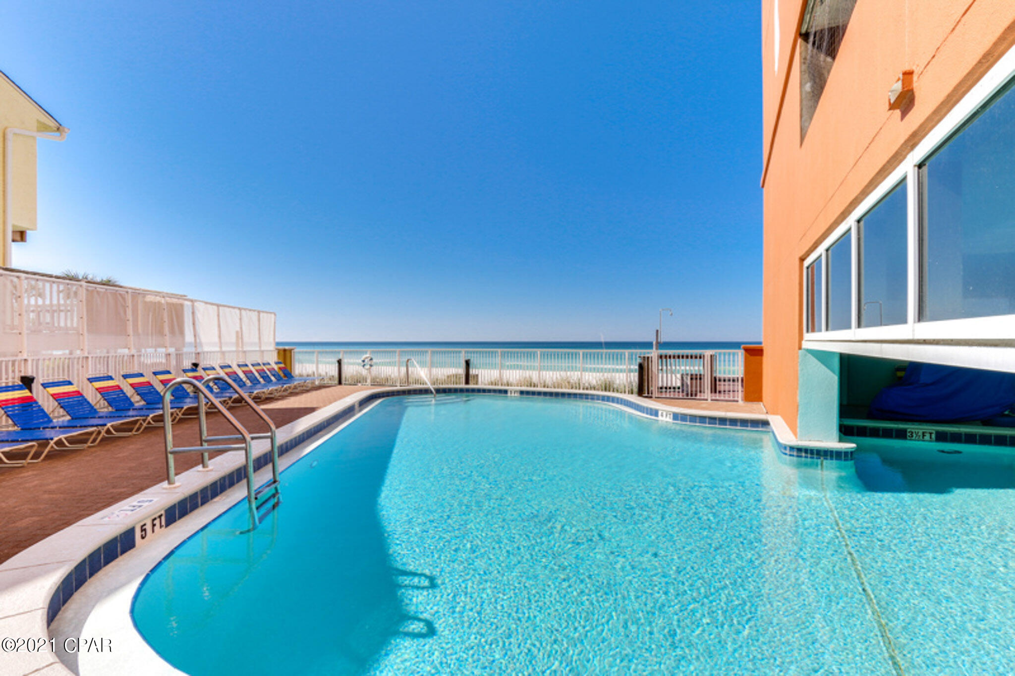 Tropic Winds - Residential