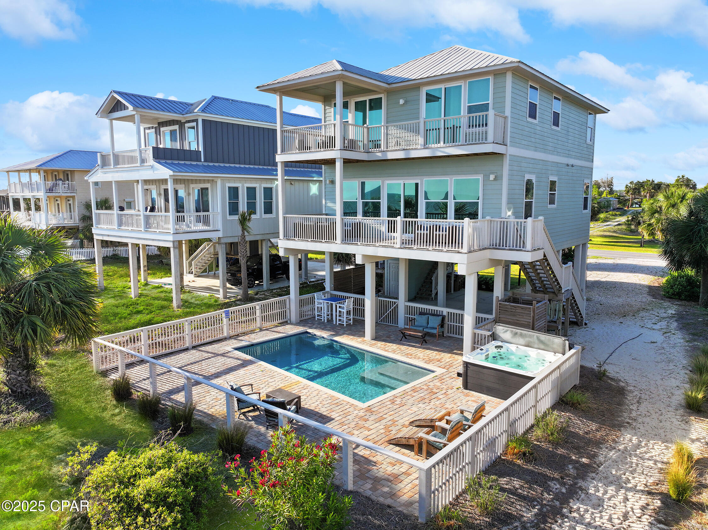 Camp Palms - Residential