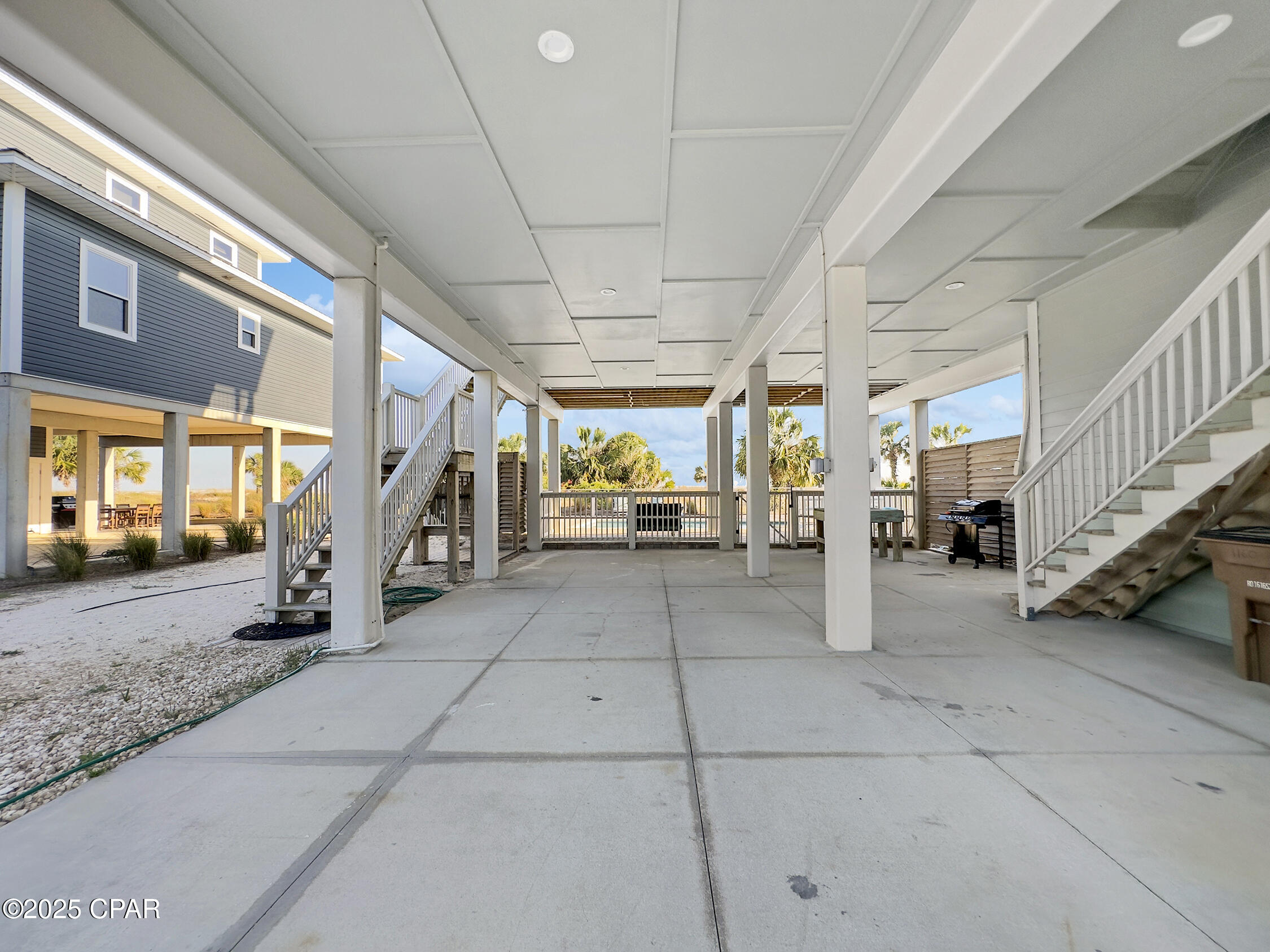 Camp Palms - Residential