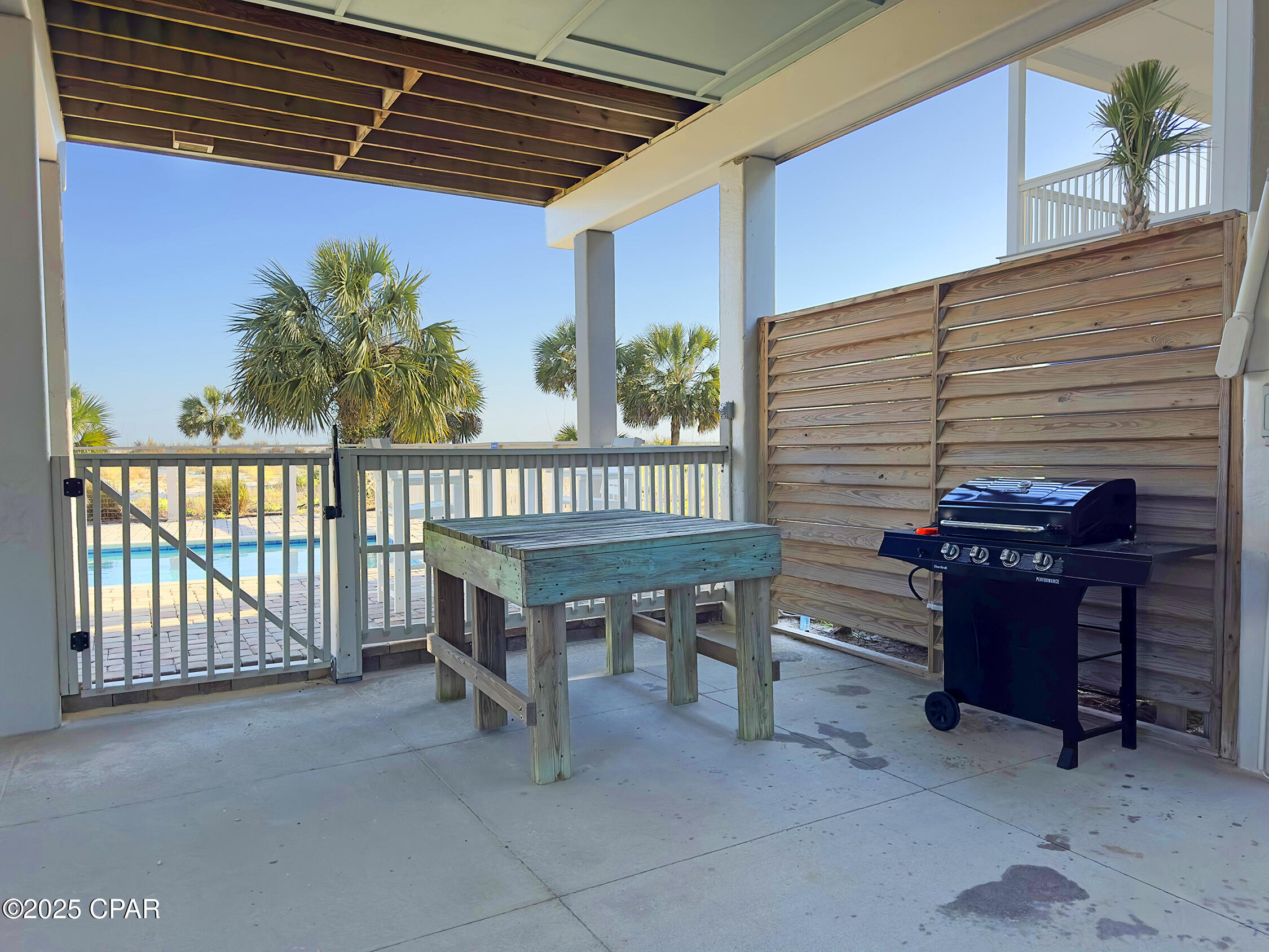 Camp Palms - Residential