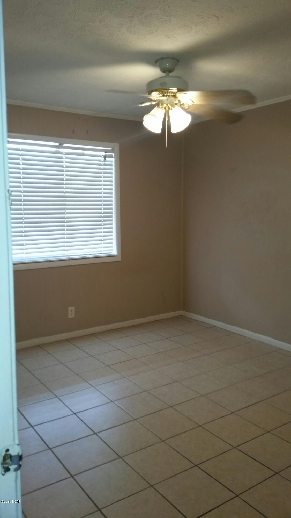 Lazy Daze Condo. - Residential