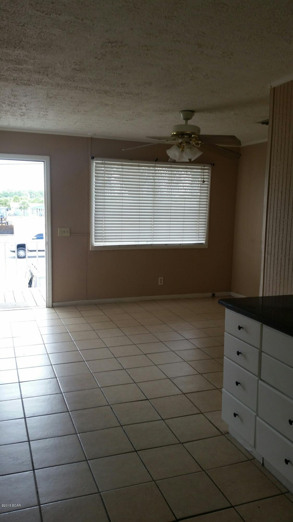 Lazy Daze Condo. - Residential