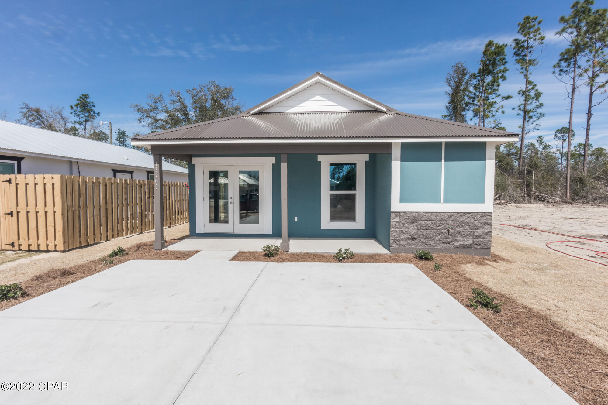 South Caravana Manor - Residential