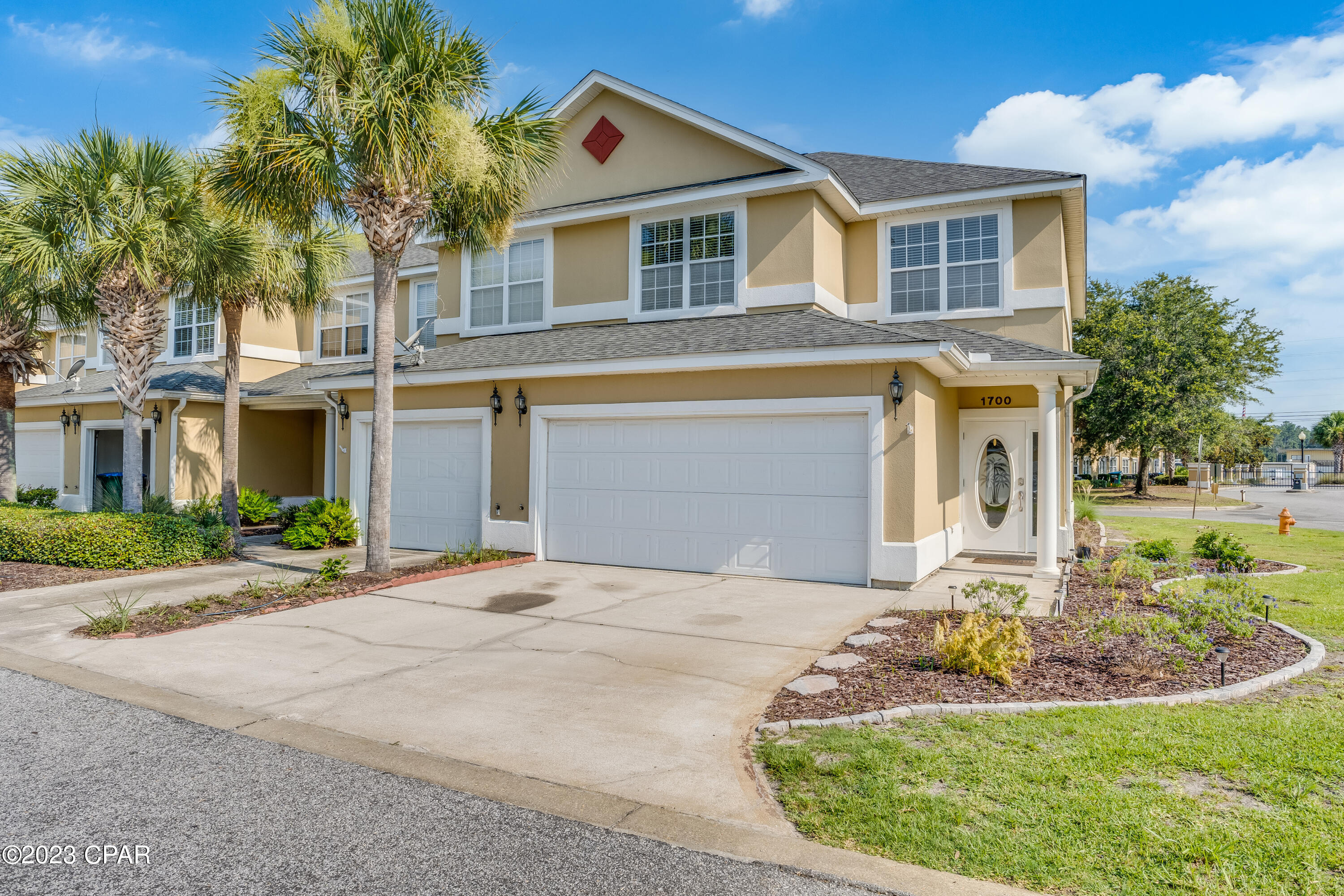 Annabella's Townhomes - Residential