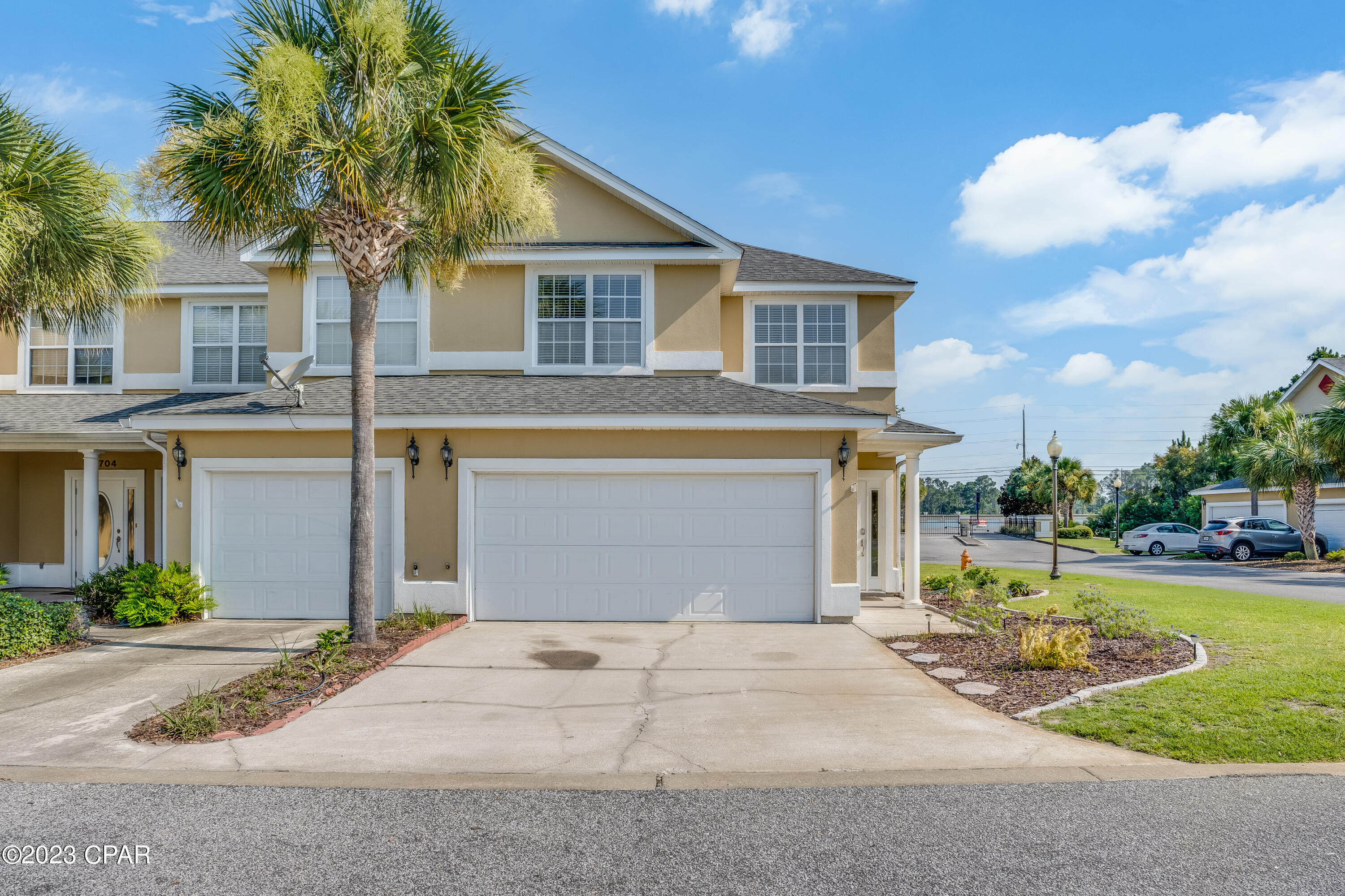 Annabella's Townhomes - Residential