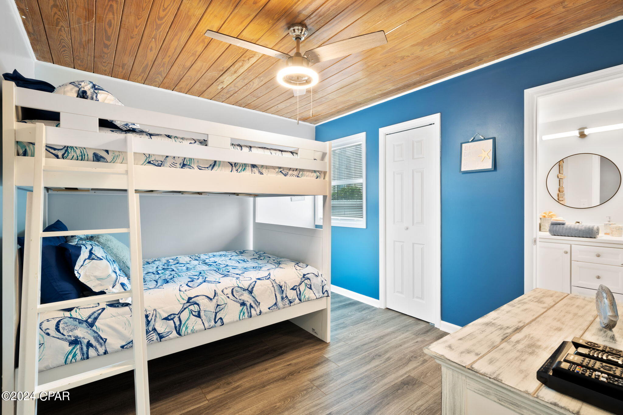 Long Beach 3rd - Residential