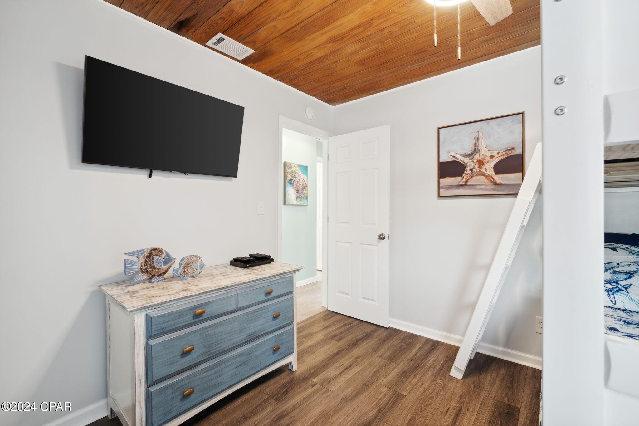 Long Beach 3rd - Residential