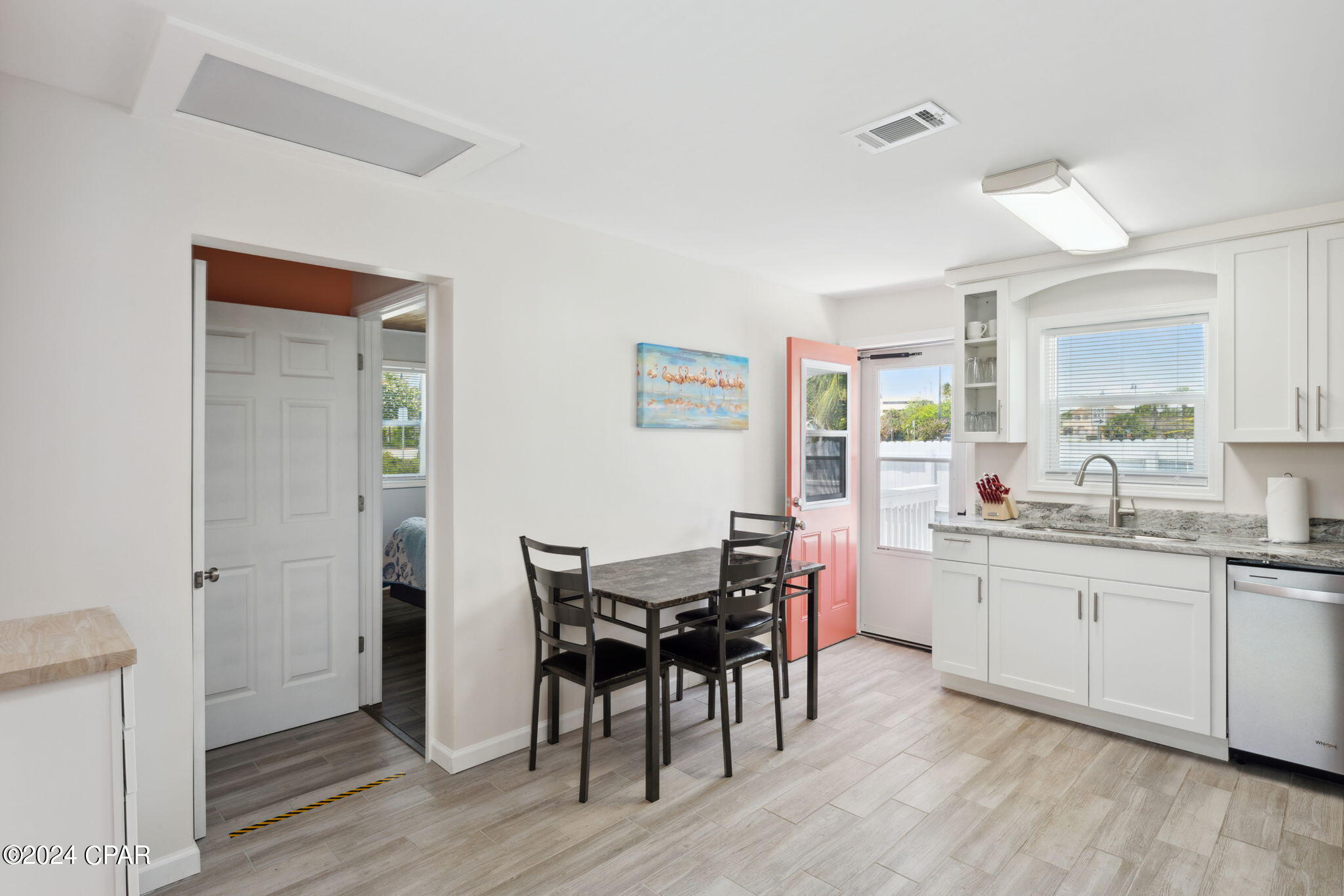 Long Beach 3rd - Residential