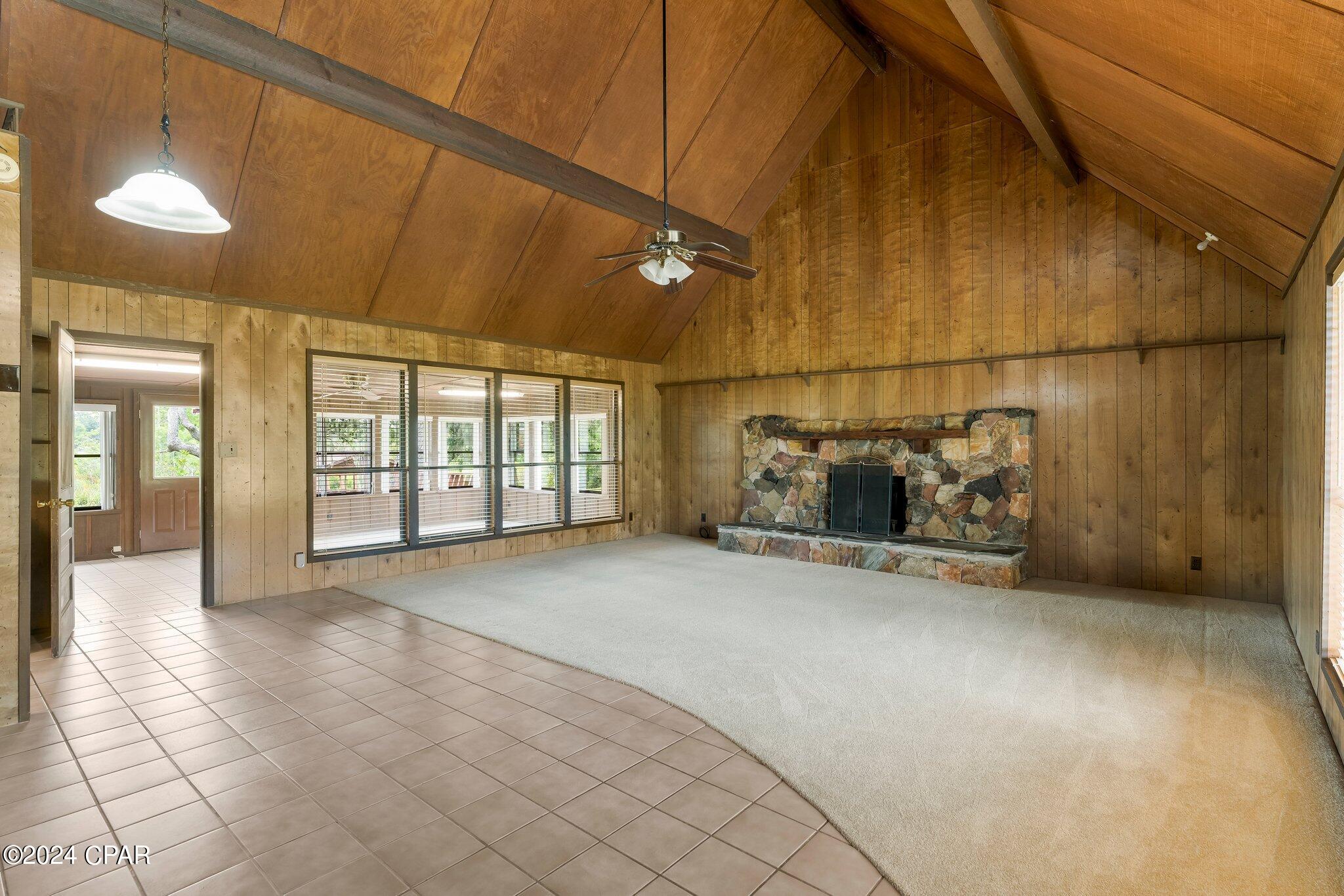 Deerpoint Lake Heights - Residential