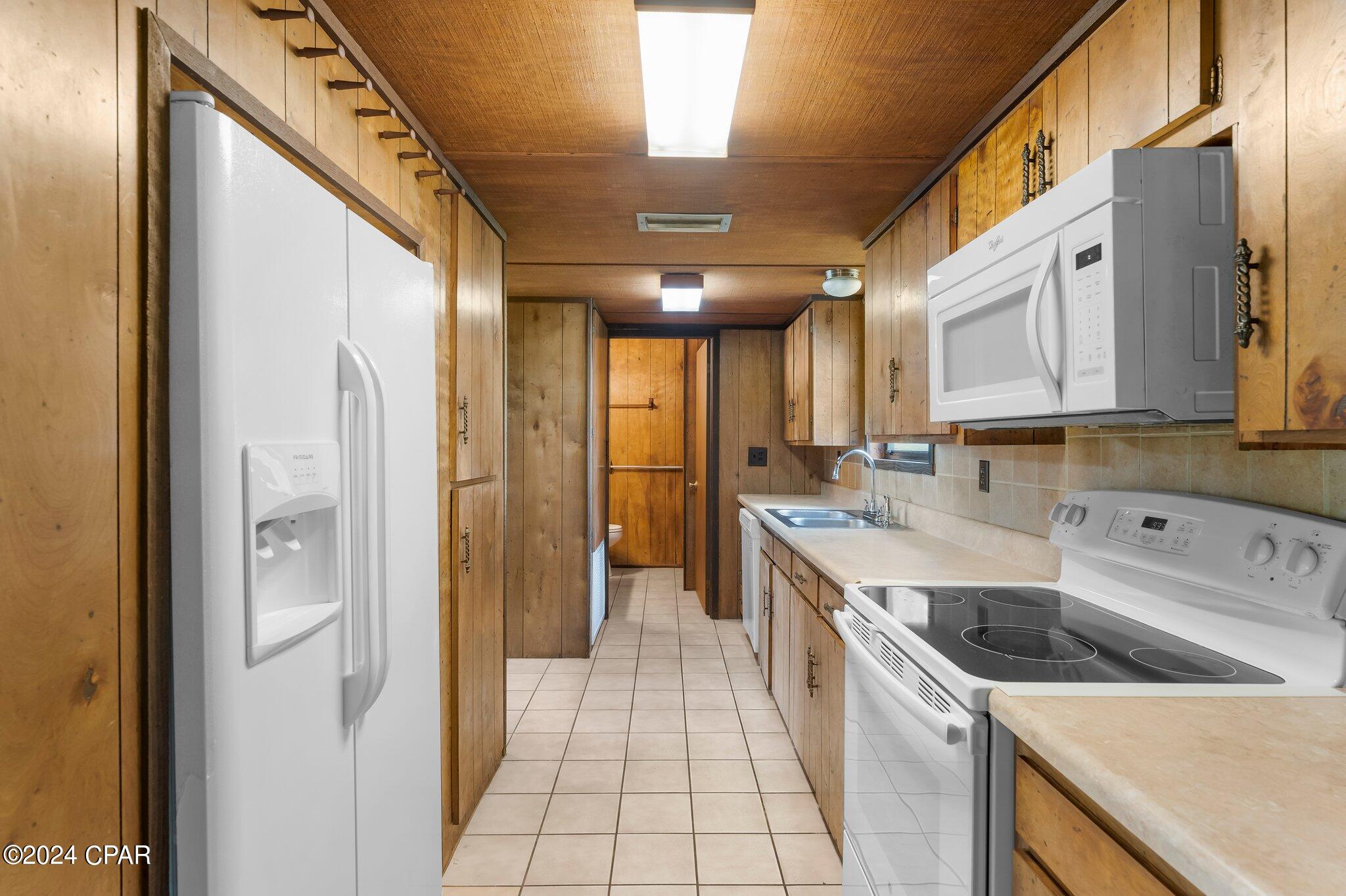 Deerpoint Lake Heights - Residential