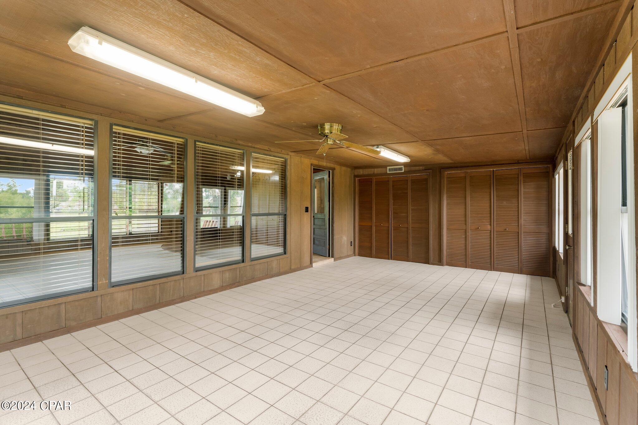 Deerpoint Lake Heights - Residential