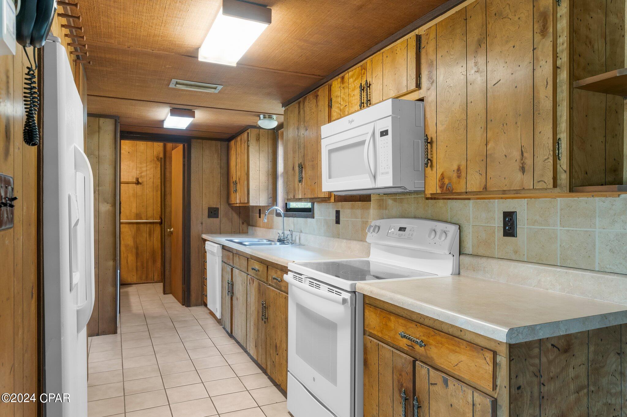 Deerpoint Lake Heights - Residential