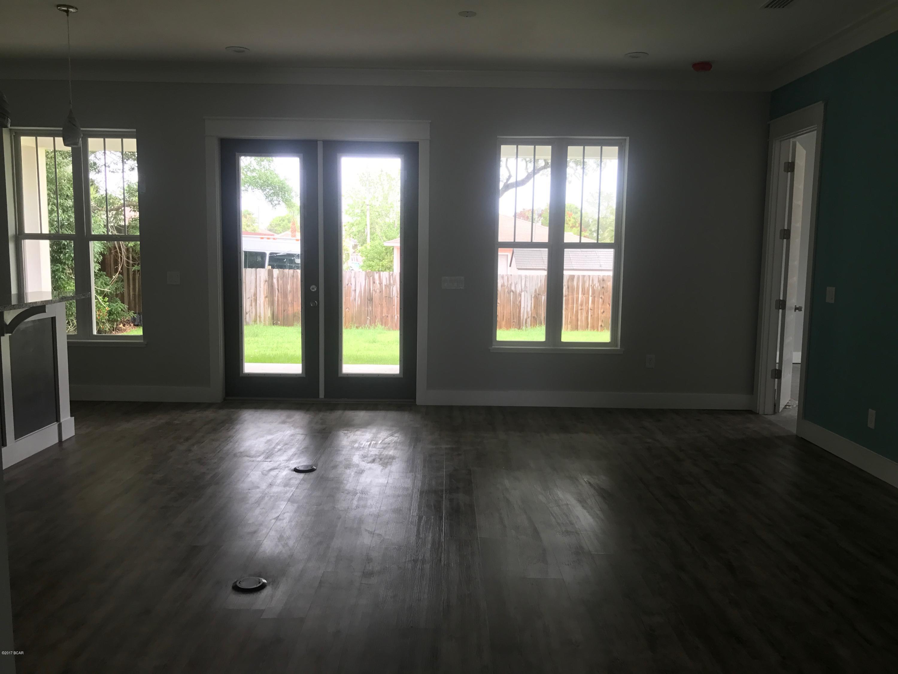 Riviera Beach - Residential