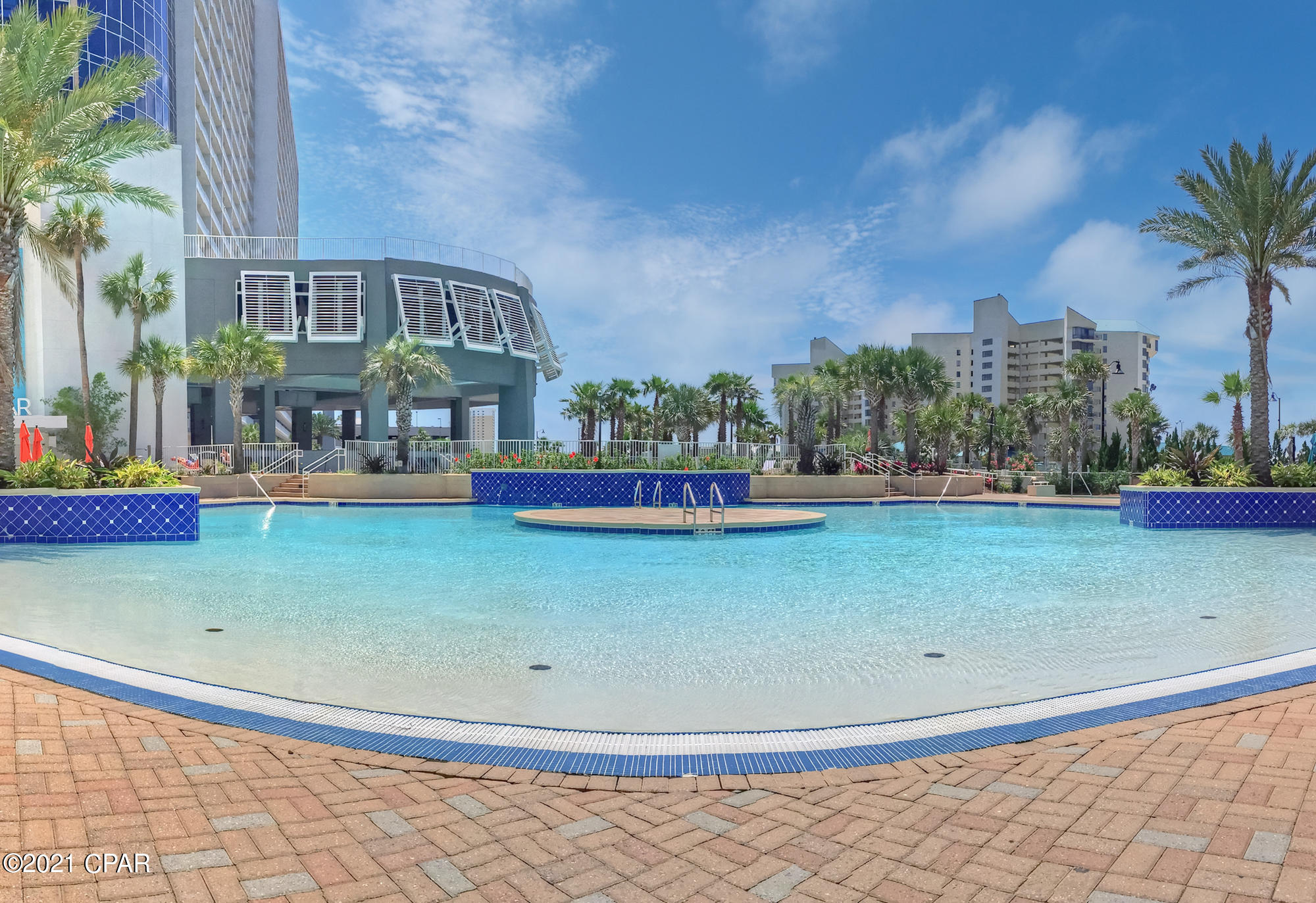 Laketown Wharf - Residential