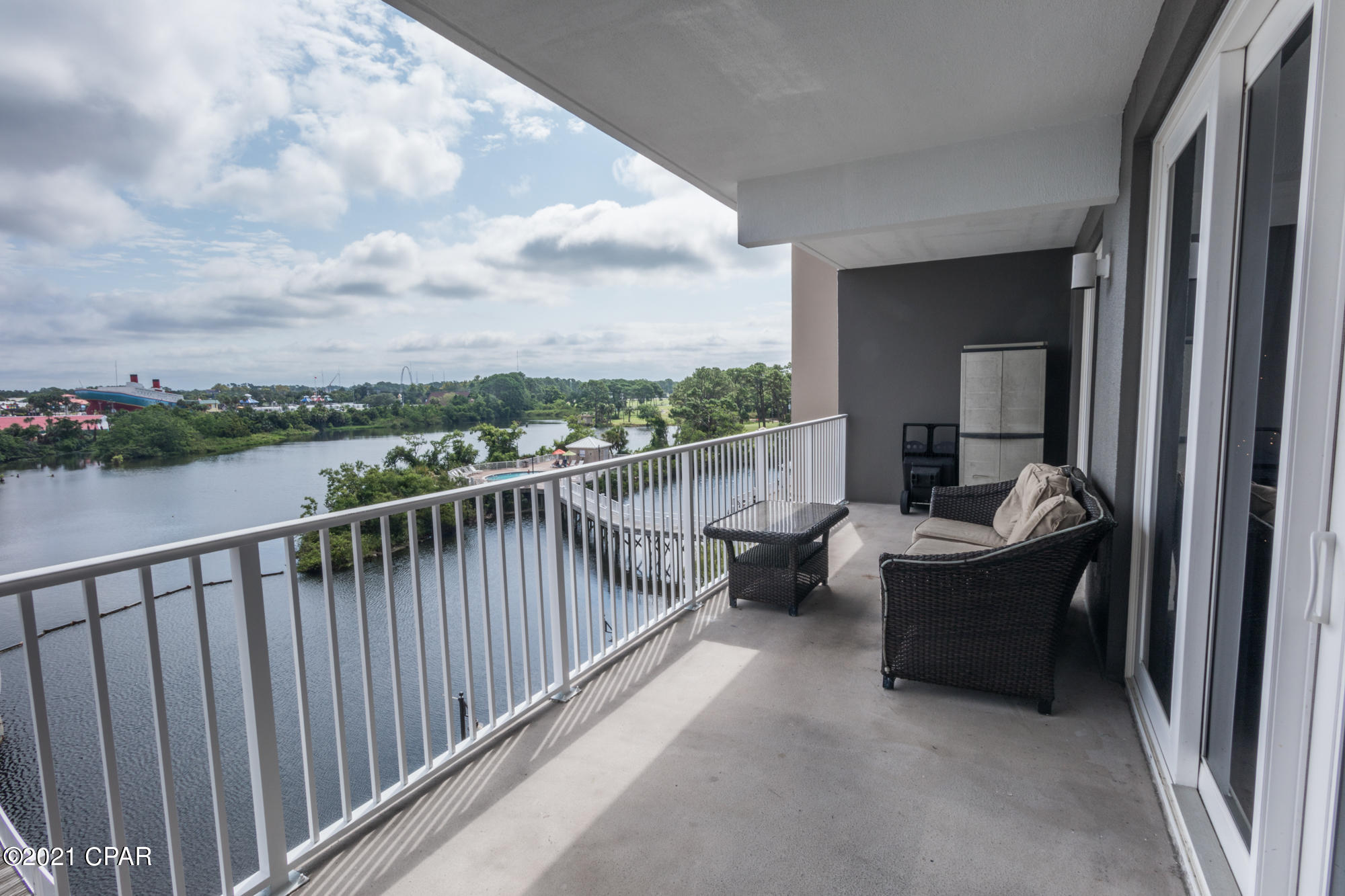 Laketown Wharf - Residential