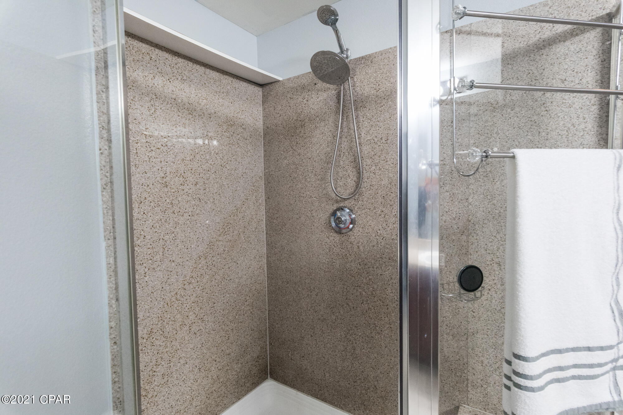 Laketown Wharf - Residential