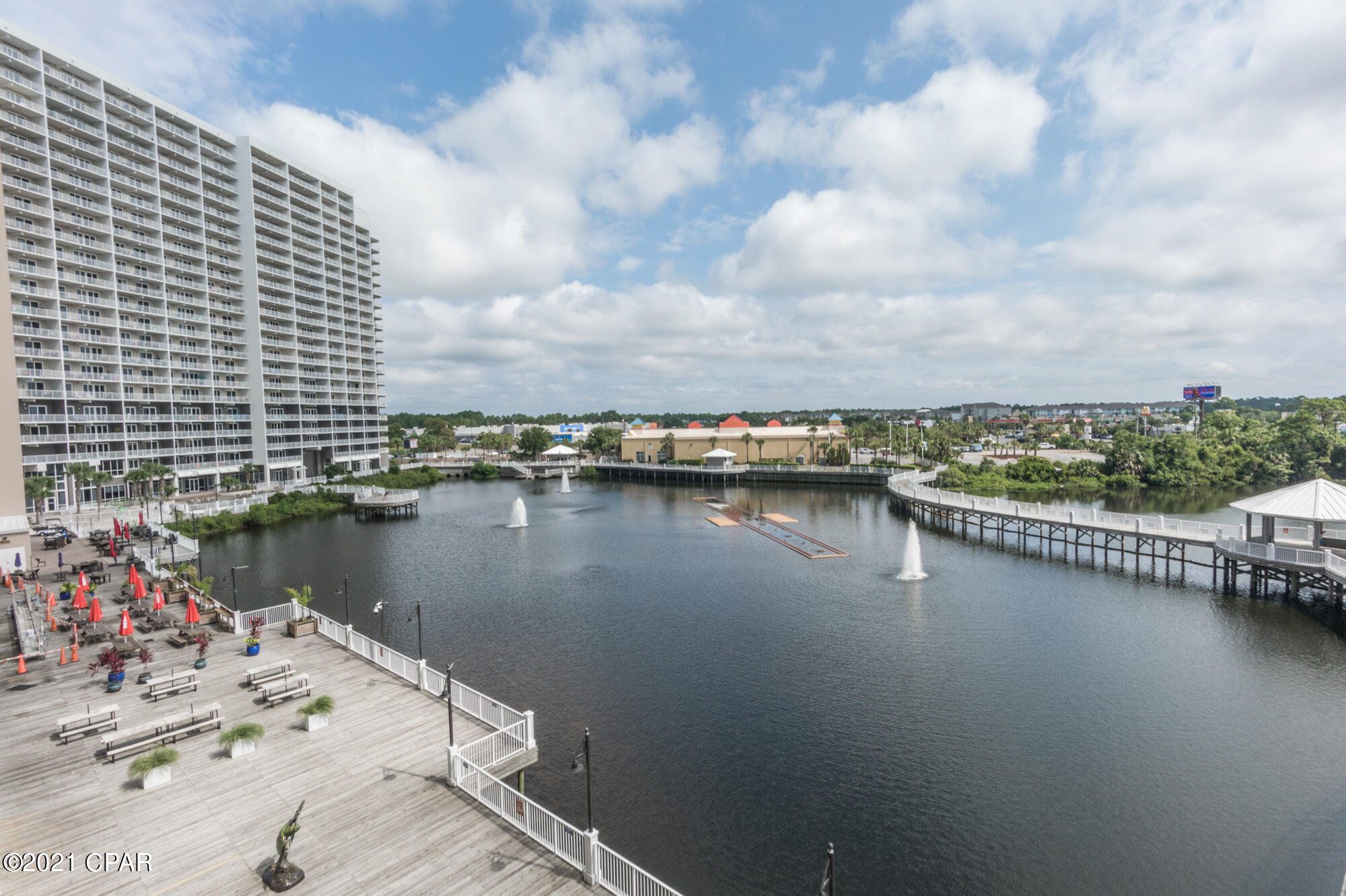 Laketown Wharf - Residential