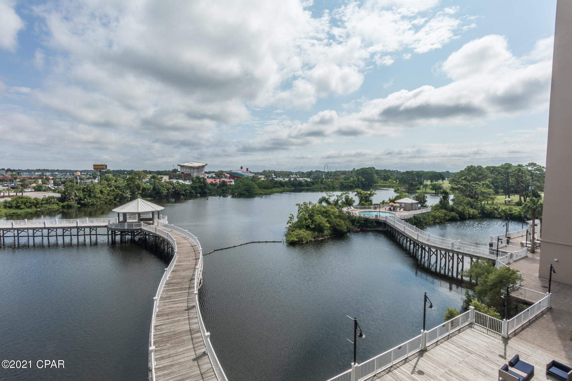 Laketown Wharf - Residential