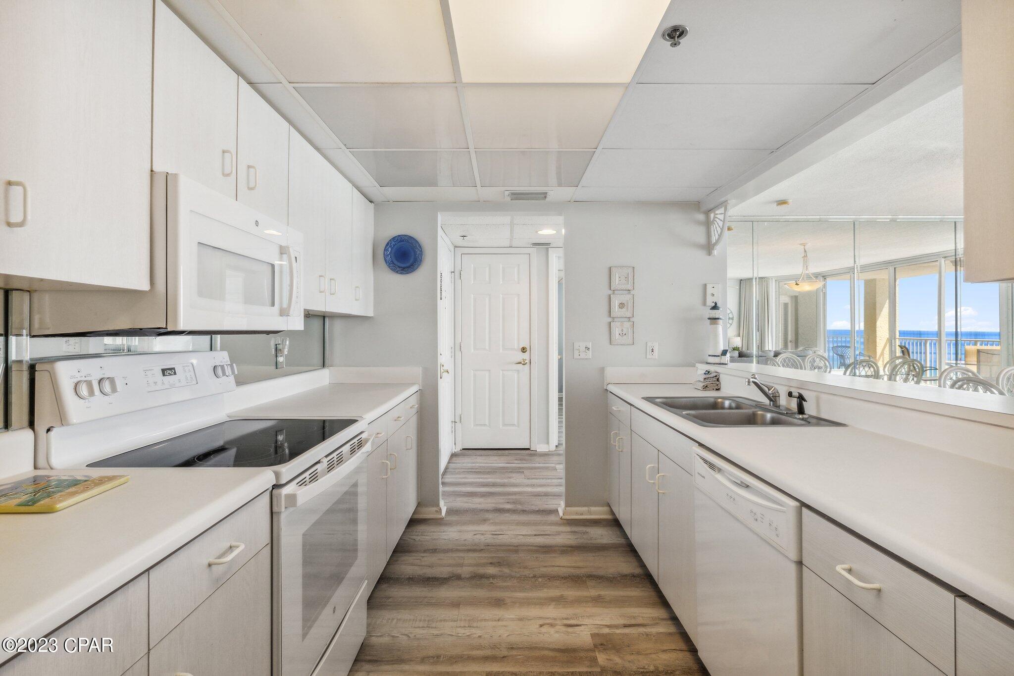 Long Beach Towers IV - Residential