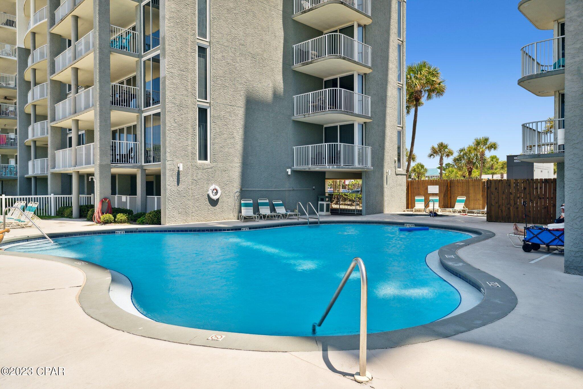 Long Beach Towers IV - Residential