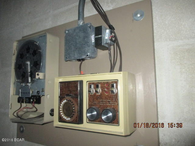 [No Recorded Subdiv] - Commercial Sale