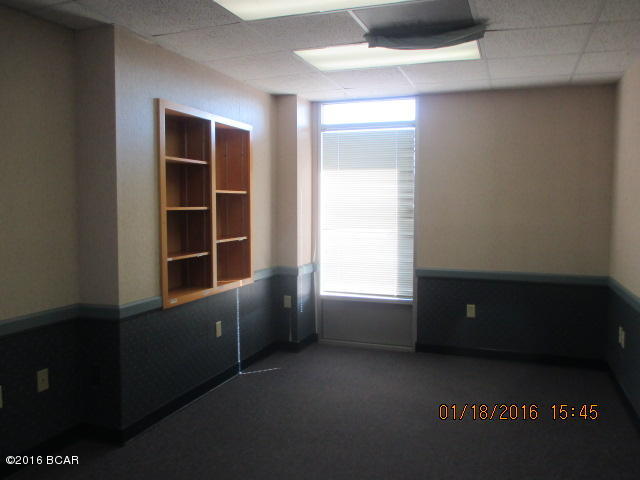 [No Recorded Subdiv] - Commercial Sale